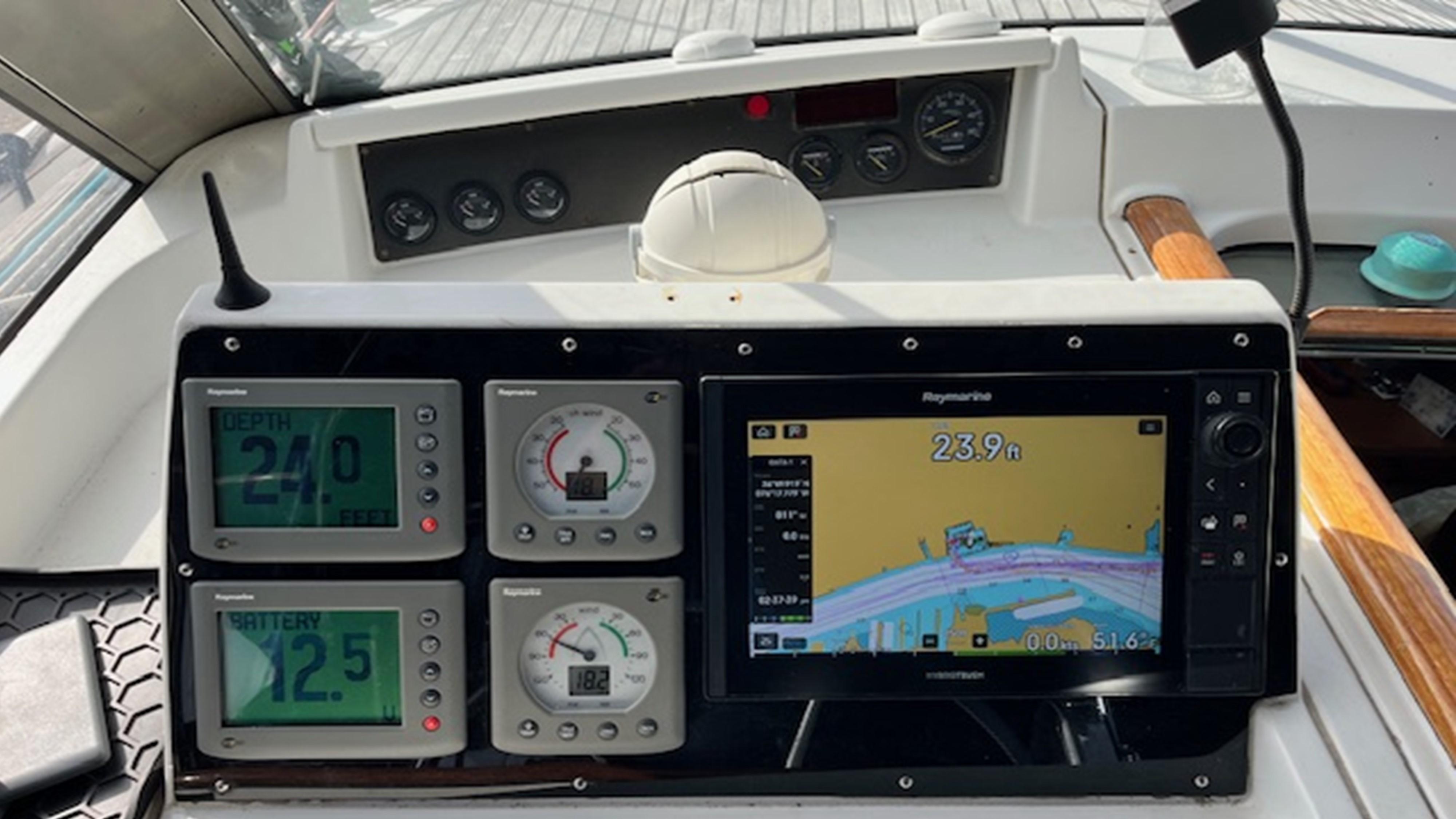Yacht Photos Pics