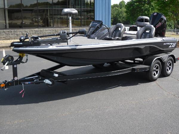 2022 Nitro boat for sale, model of the boat is Z18 Pro & Image # 3 of 28