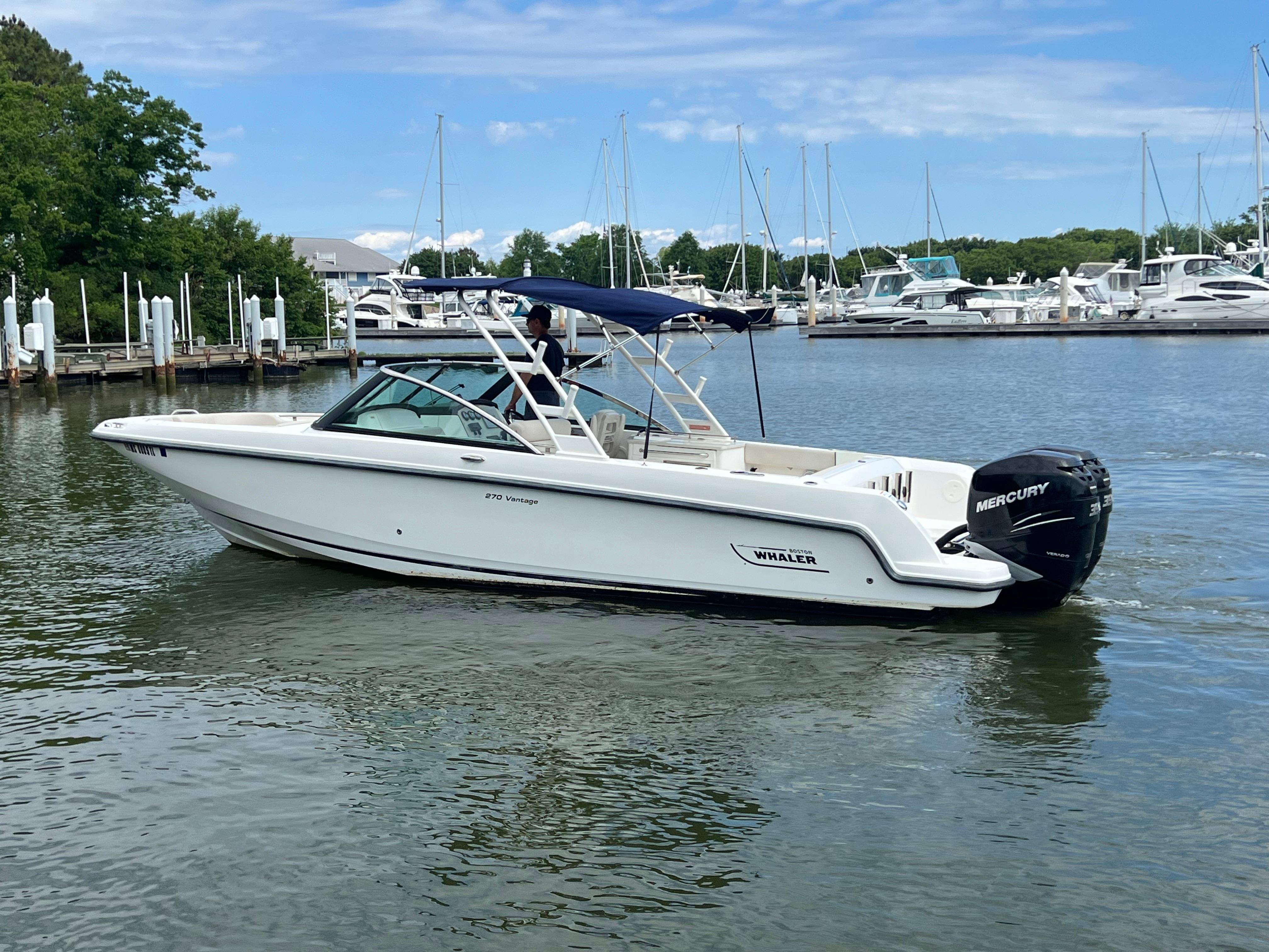 2016-boston-whaler-270-vantage-power-9788616-20250509100016301-1_XLARGE