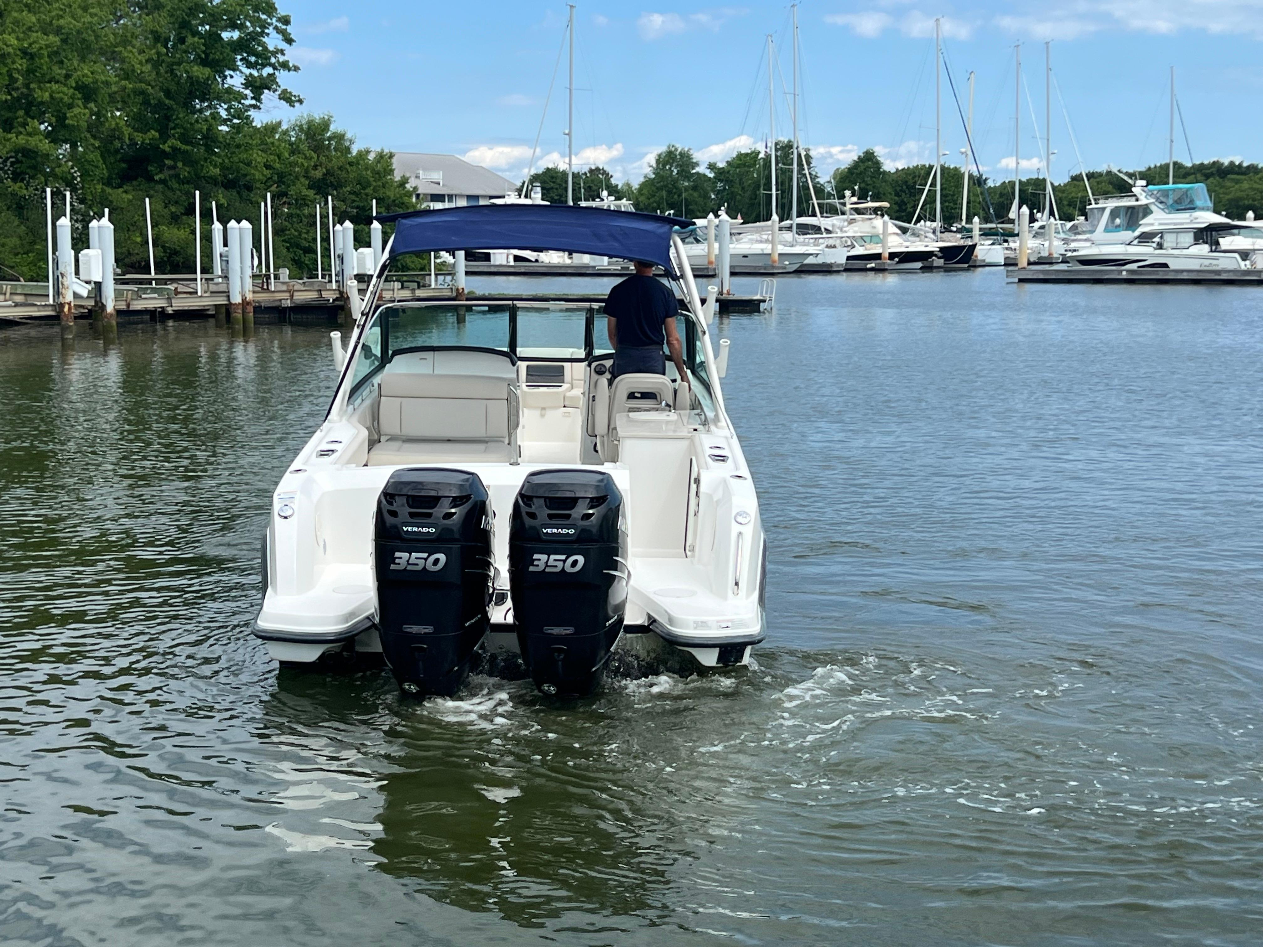 2016-boston-whaler-270-vantage-power-9788616-20250509100041908-1_XLARGE