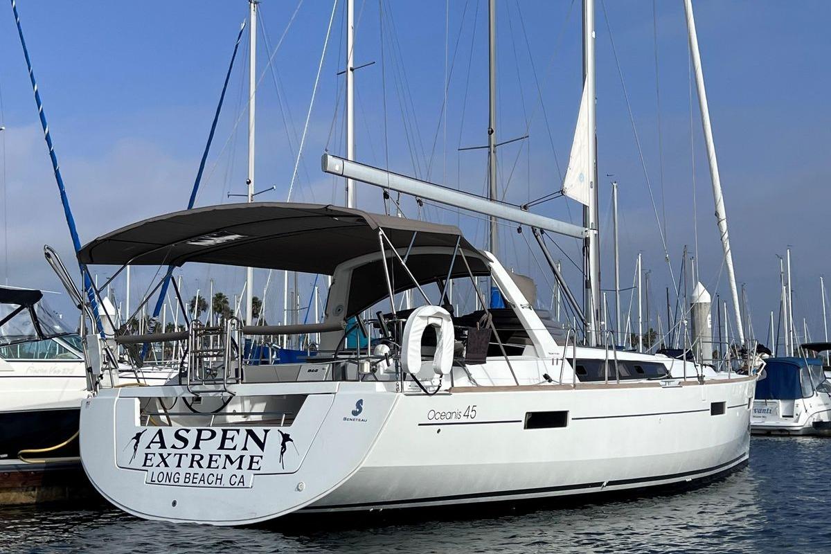 Yacht Photos Pics