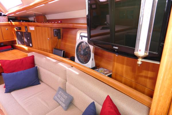 36' Hunter, Listing Number 100917373, Image No. 5