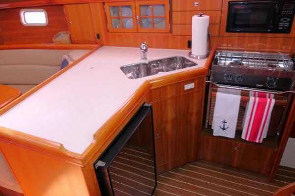 36' Hunter, Listing Number 100917373, - Photo No. 8