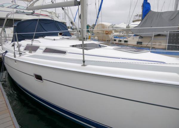 36' Hunter, Listing Number 100917373, - Photo No. 47