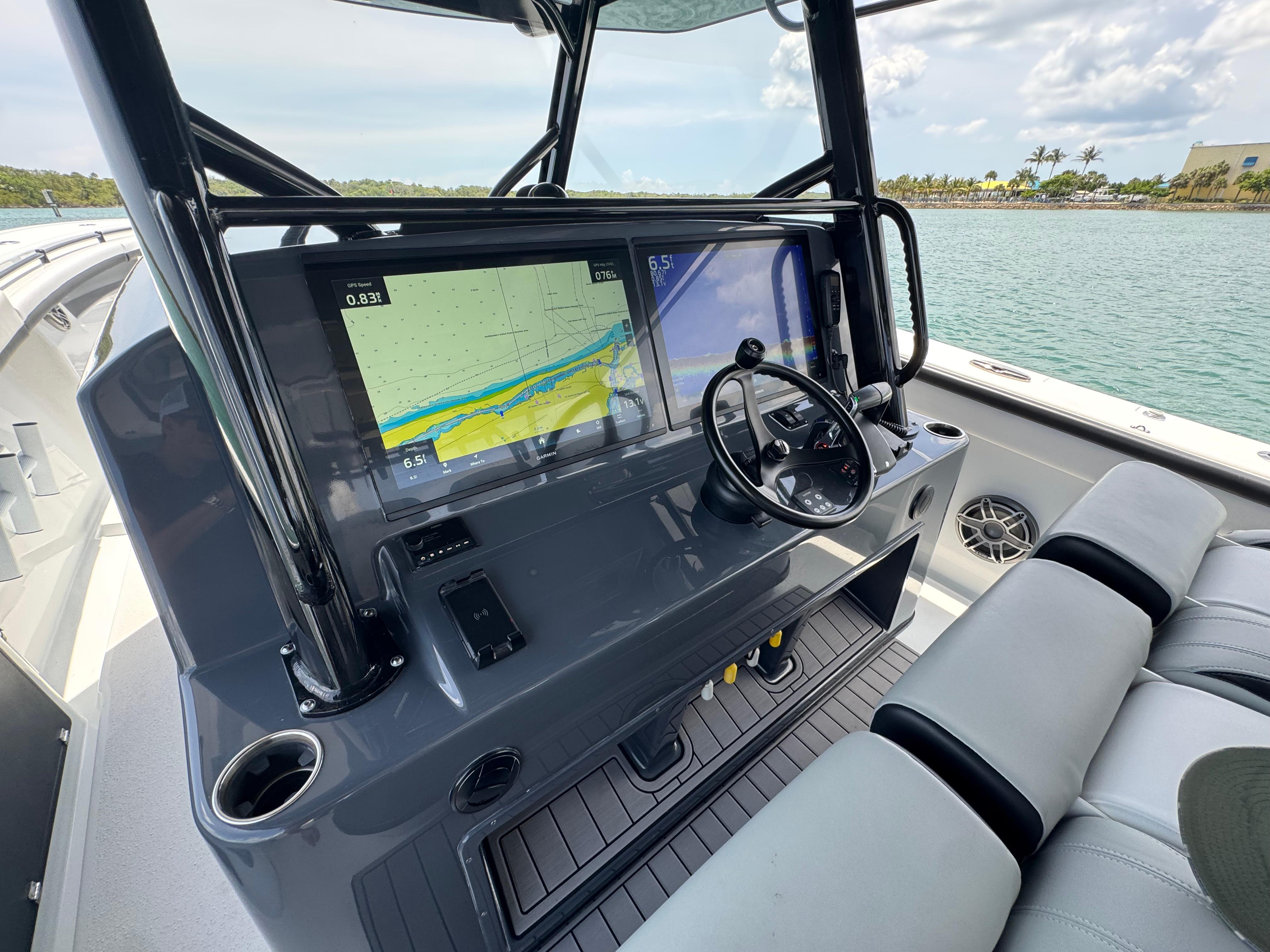 2023-yellowfin-42-power-9788626-20250602121816266-1_XLARGE