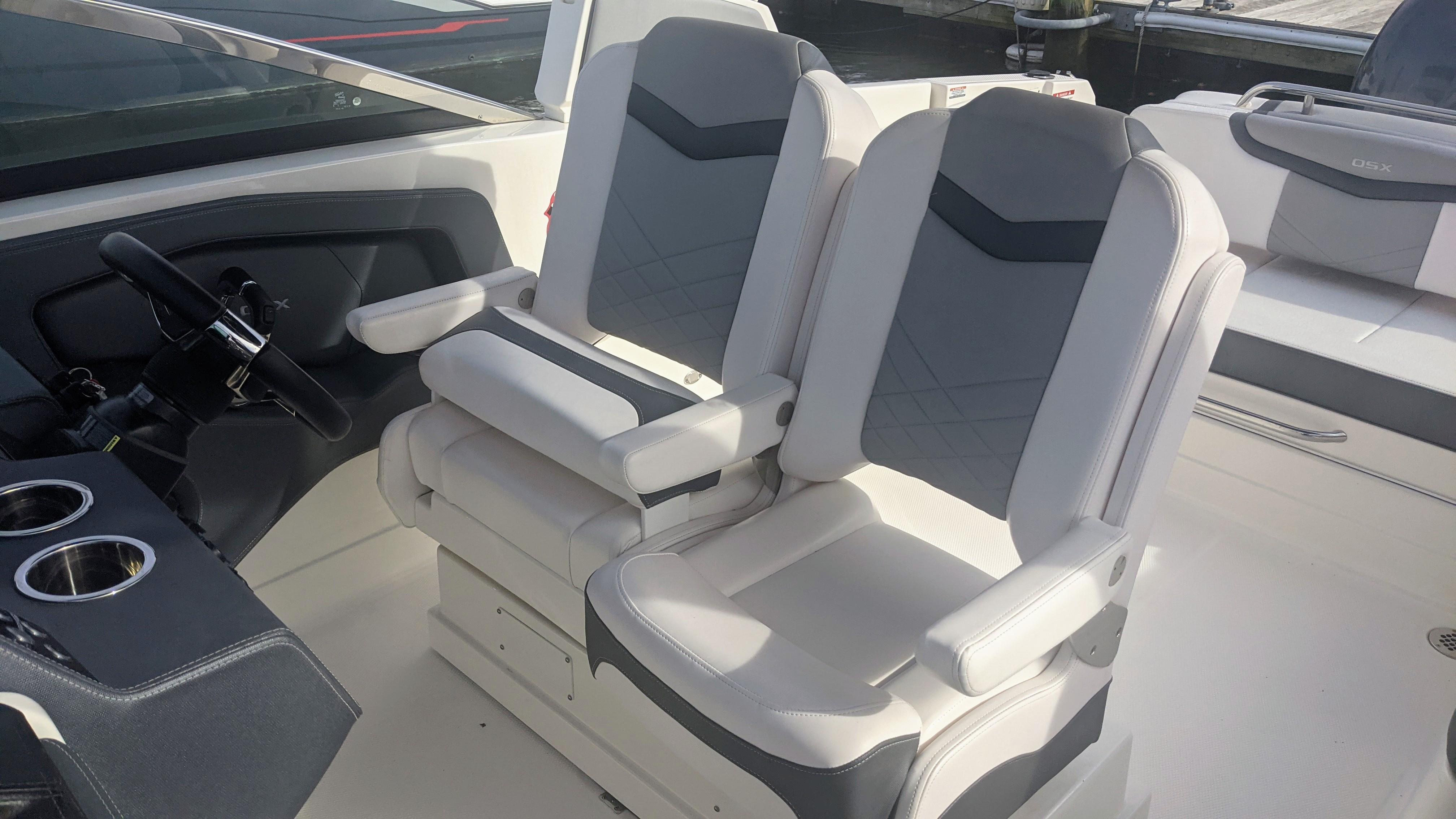 2020-chaparral-280-osx-power-9778628-20250501061643130-1_XLARGE