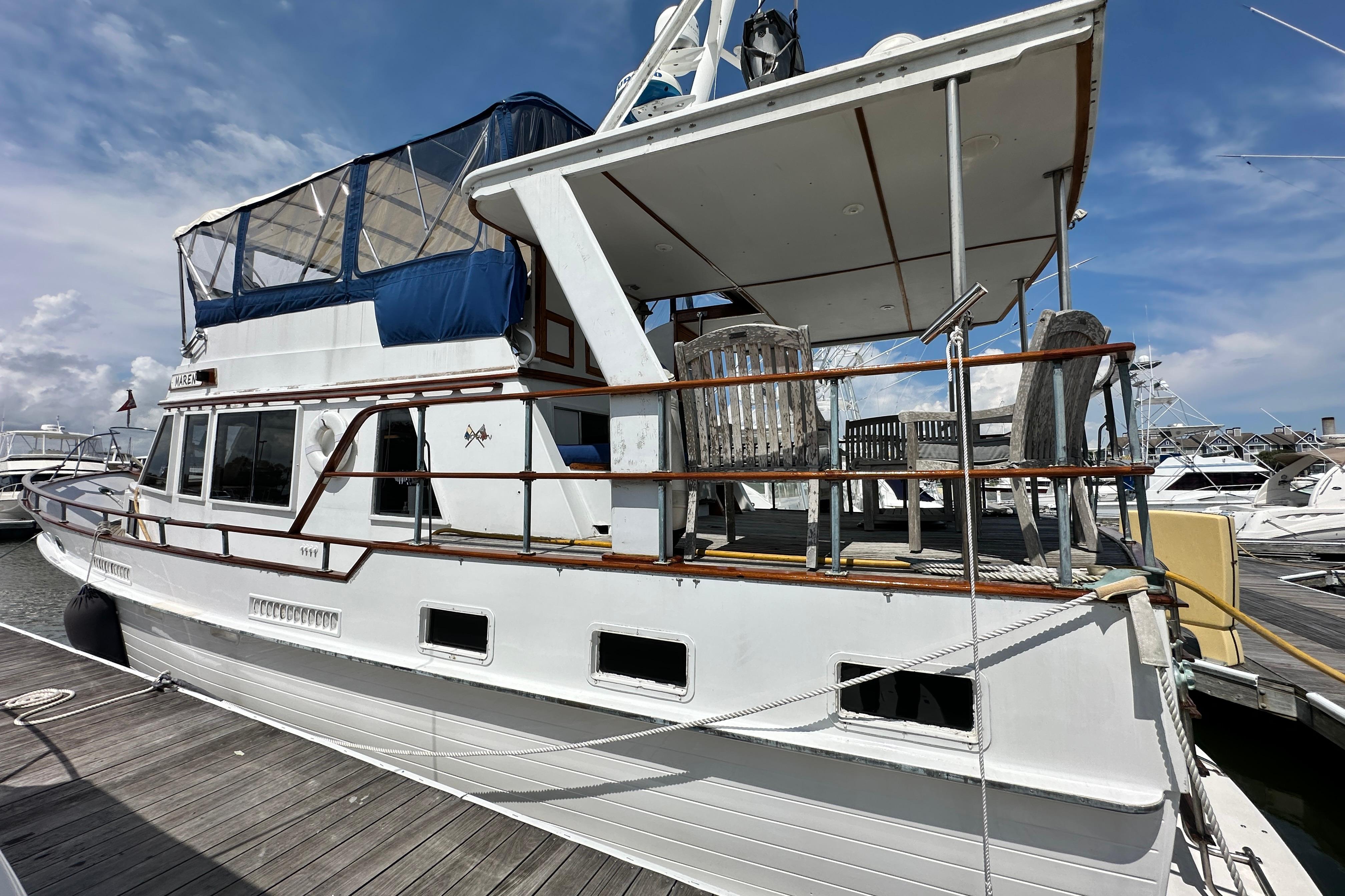 1980 Island Gypsy Flush Aft Deck Trawler-Motor Yacht MAREN