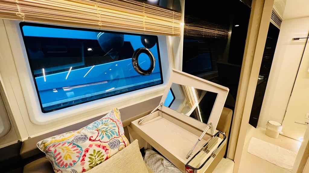 2017 Azimut 72 FLY