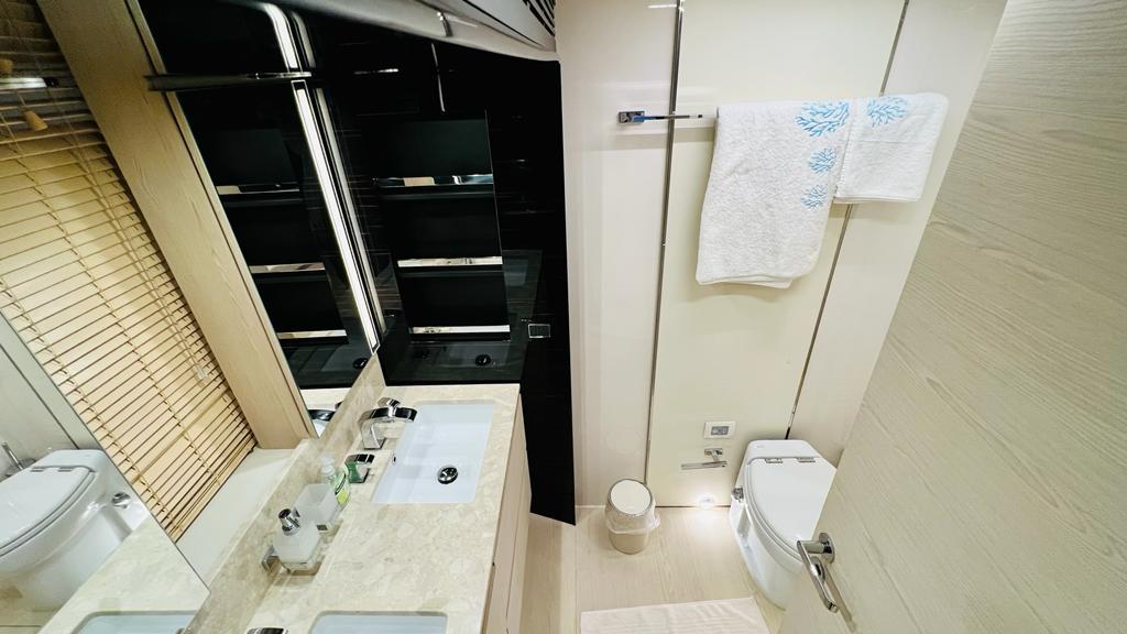 2017 Azimut 72 FLY