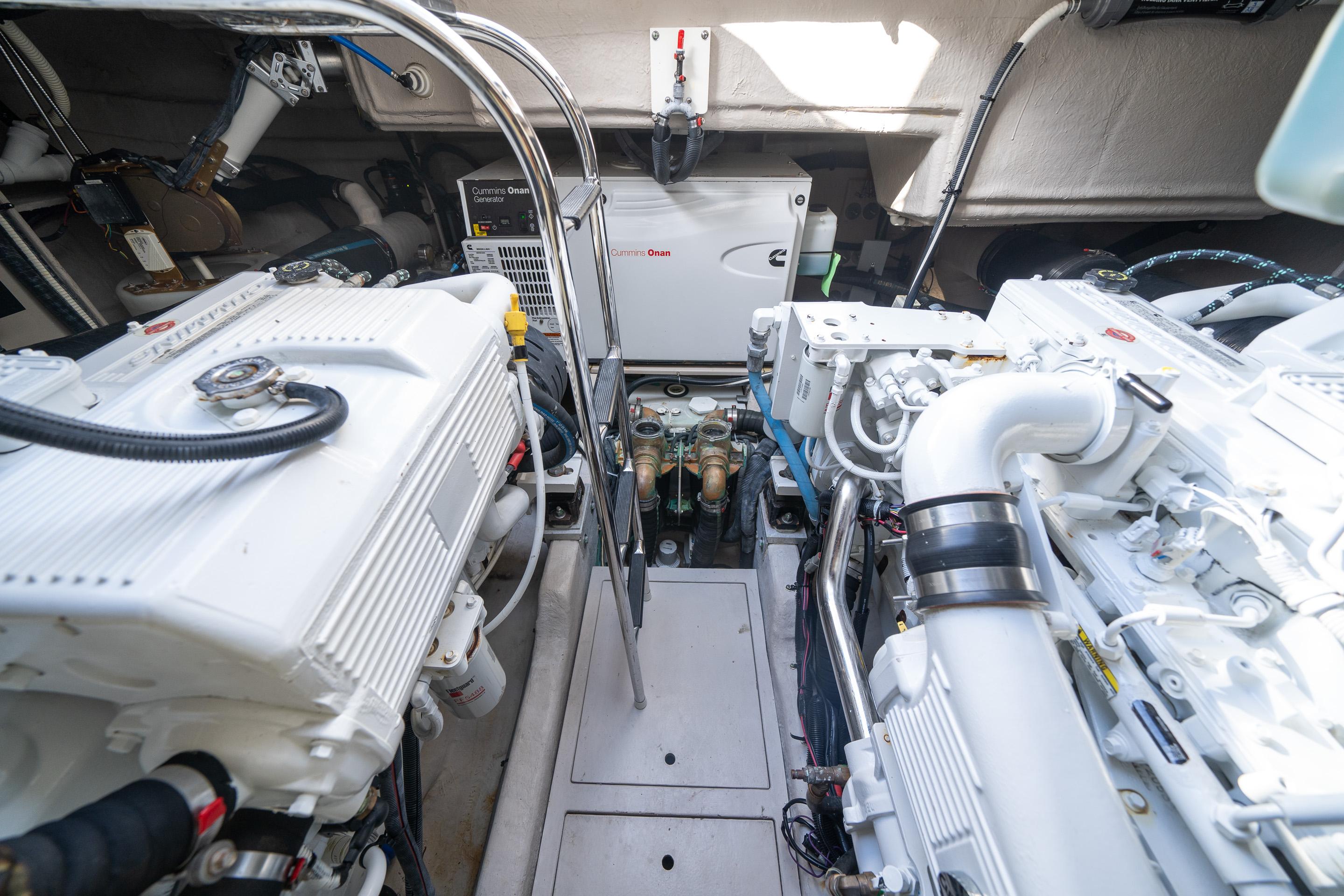 2015-sea-ray-510-sundancer-power-9758630-20250414131204786-1_XLARGE