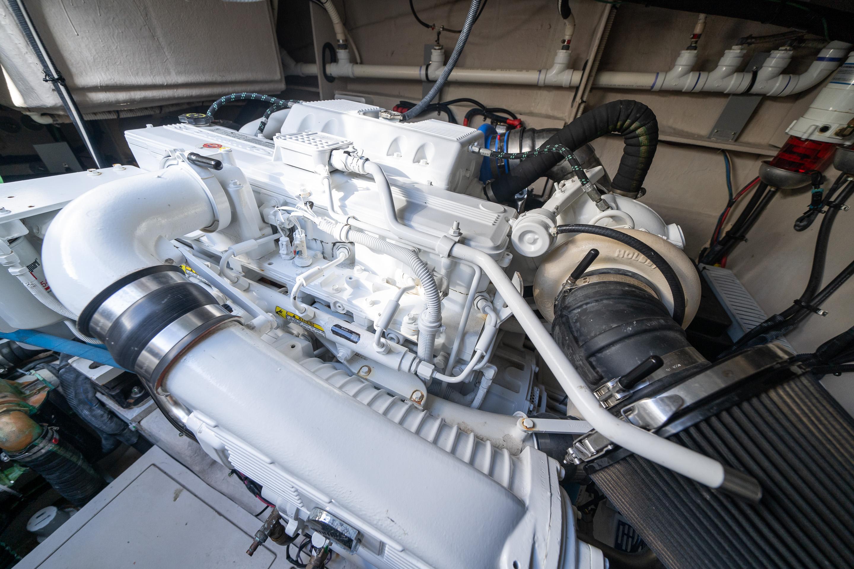 2015-sea-ray-510-sundancer-power-9758630-20250414131206842-1_XLARGE