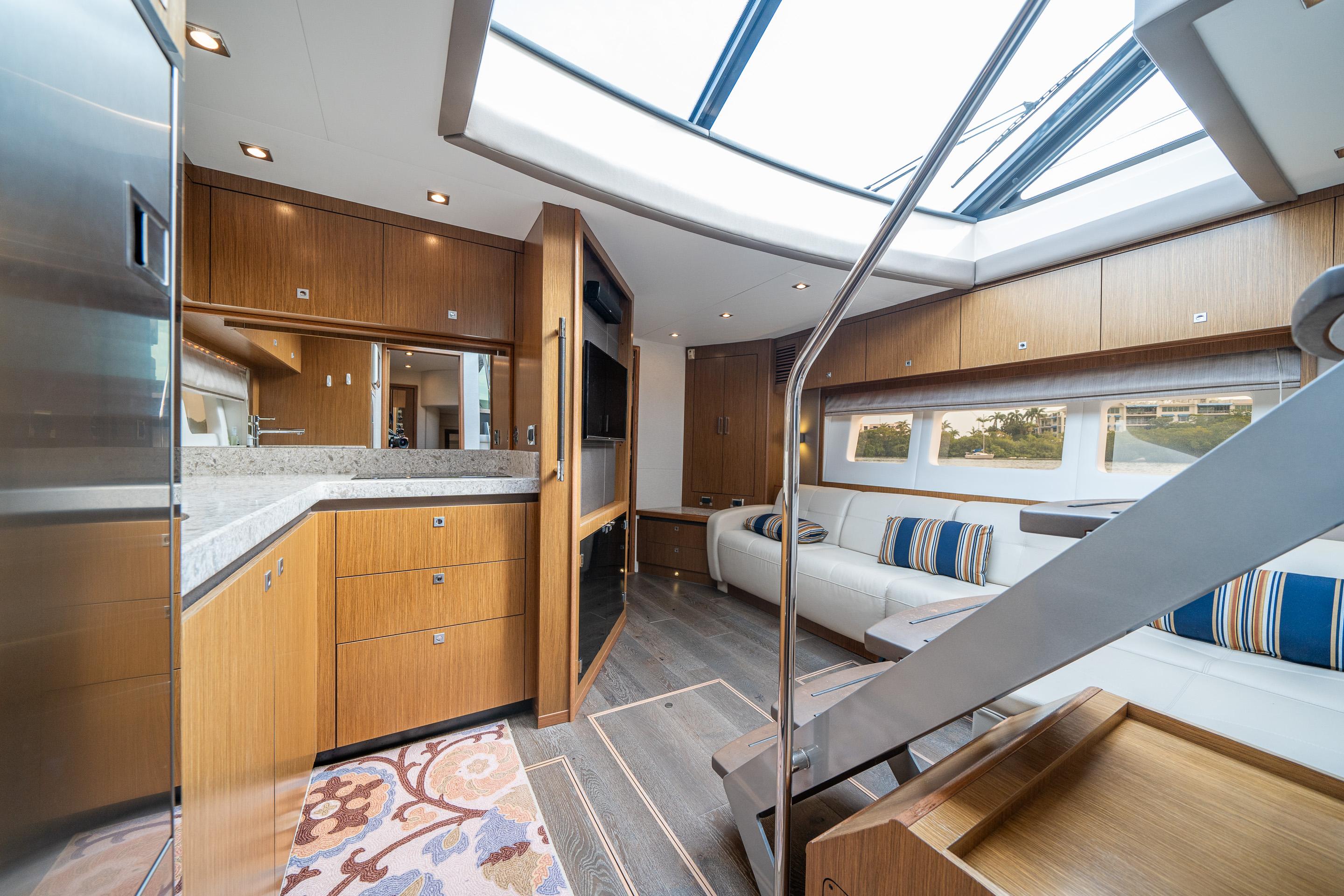 2015-sea-ray-510-sundancer-power-9758630-20250414131237000-1_XLARGE