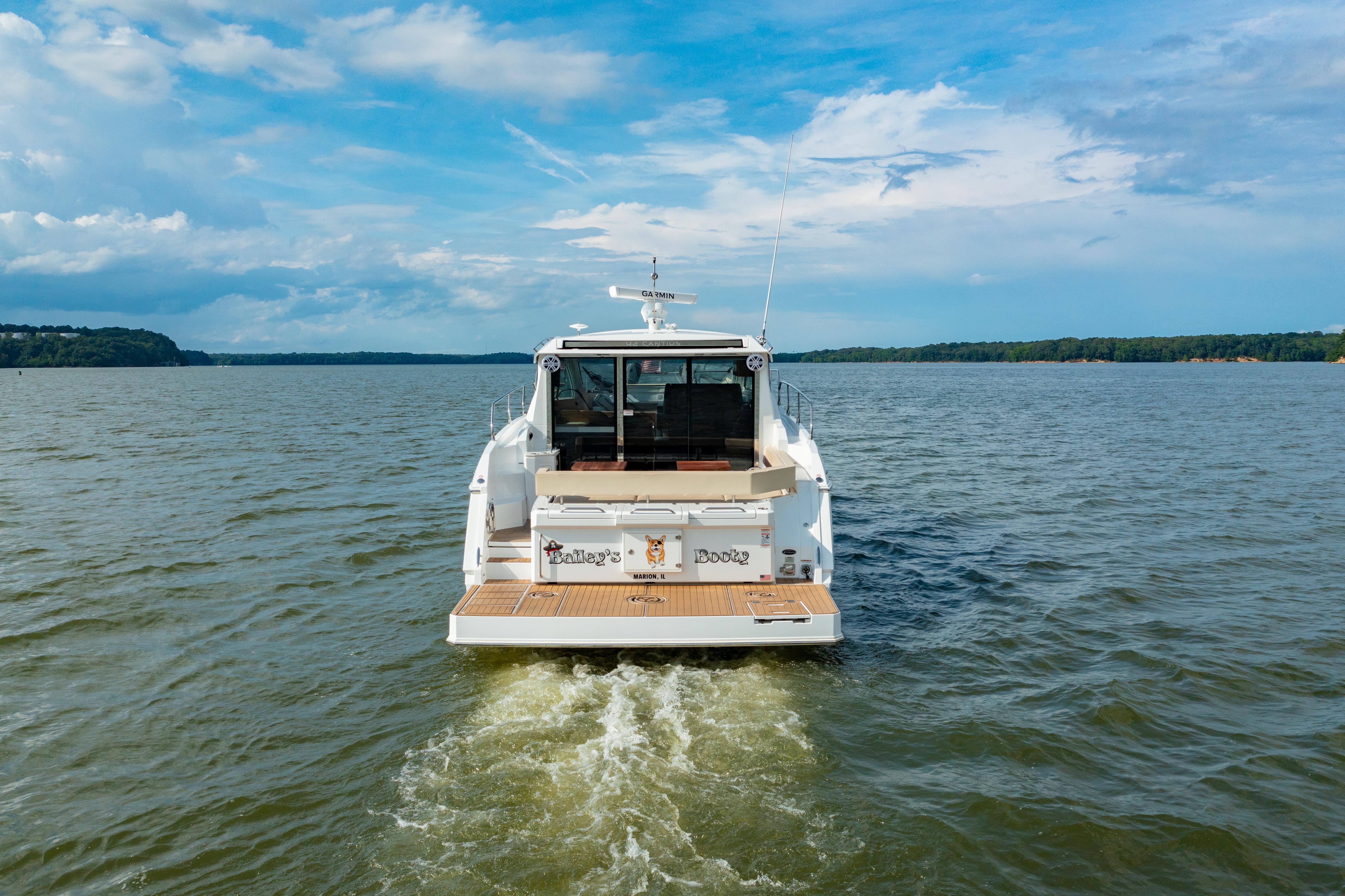 2019-cruisers-yachts-42-cantius-power-9828631-982949082-0-170620251552-16