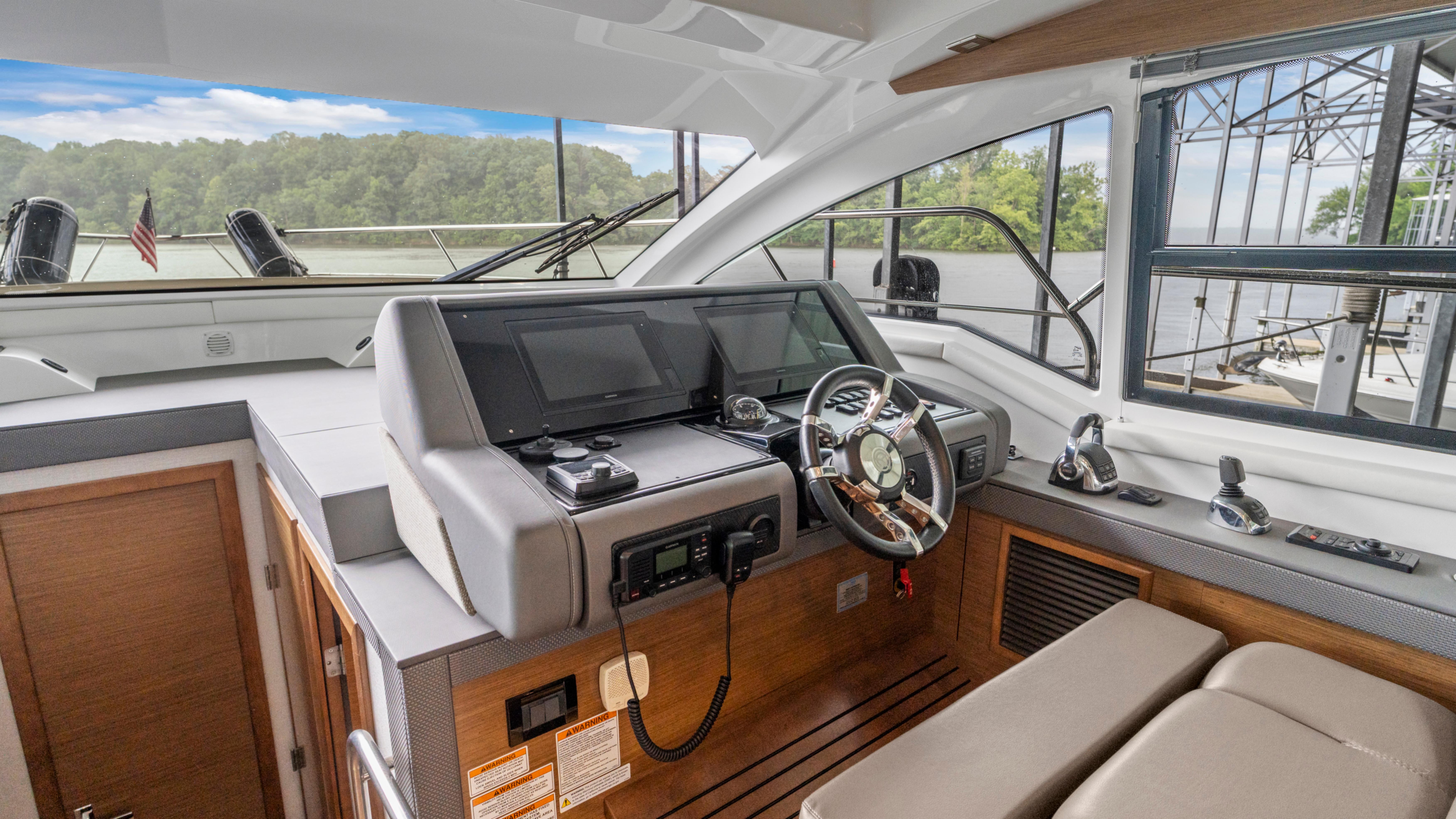 2019-cruisers-yachts-42-cantius-power-9828631-982949134-0-170620251556-34