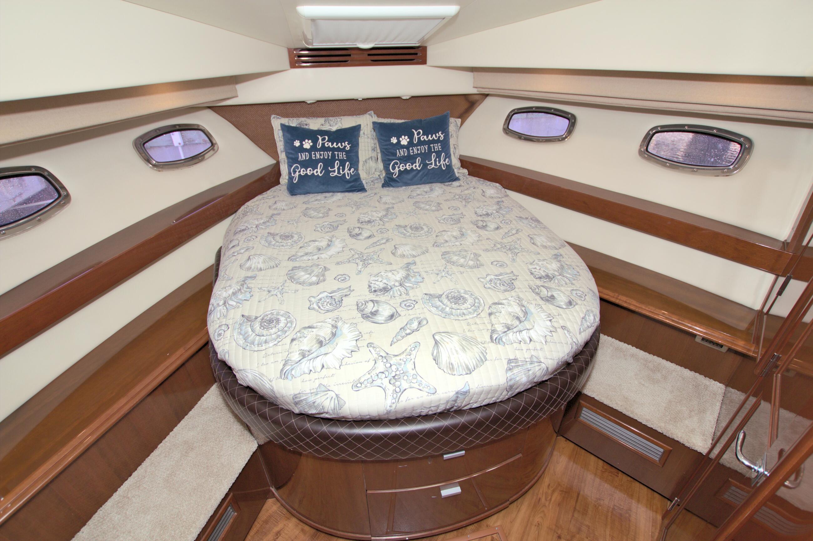 Wine Knot Yacht for Sale 56 Carver Yachts Palmetto, FL Denison