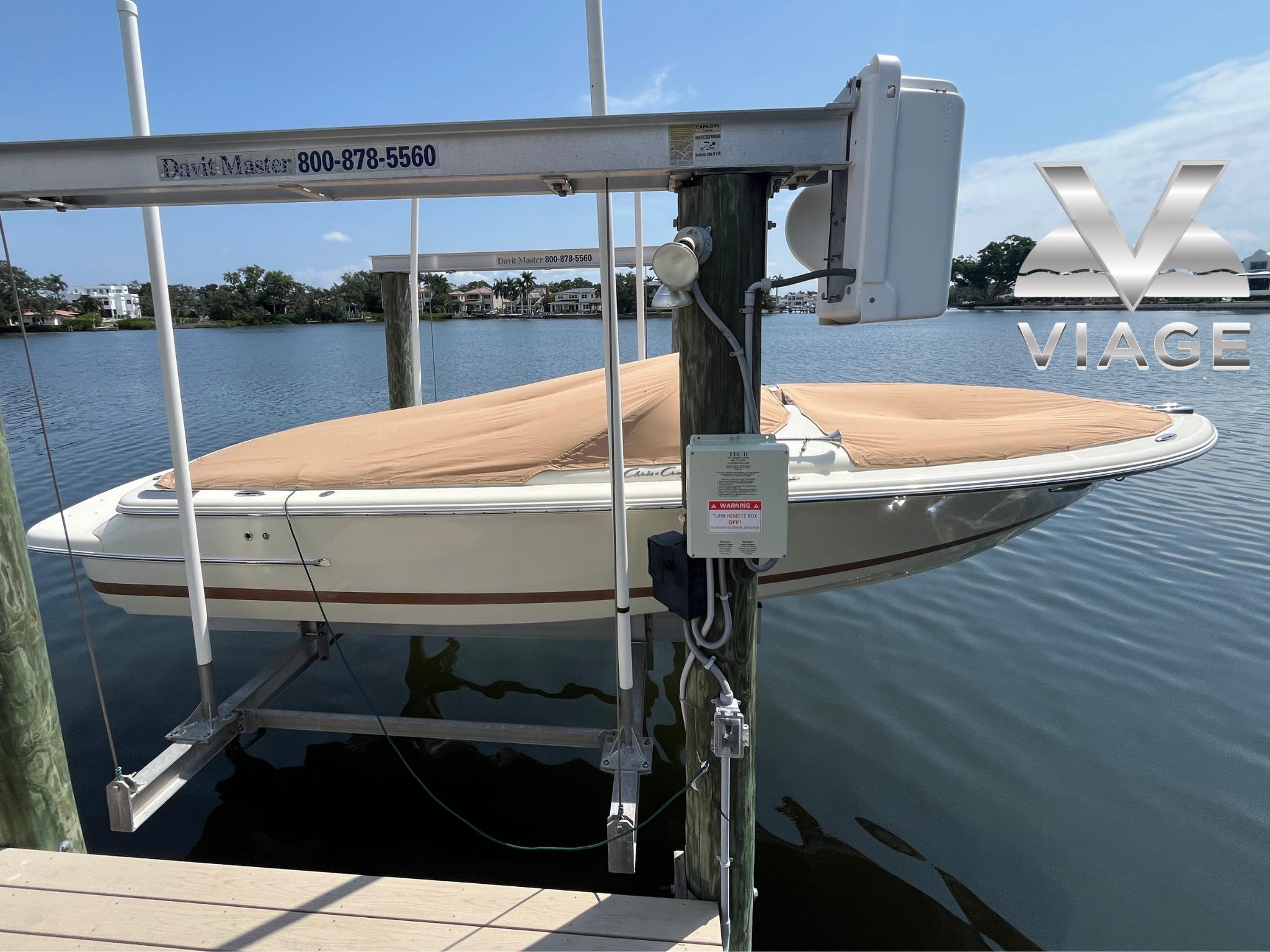 2013 Chris-Craft Launch 22