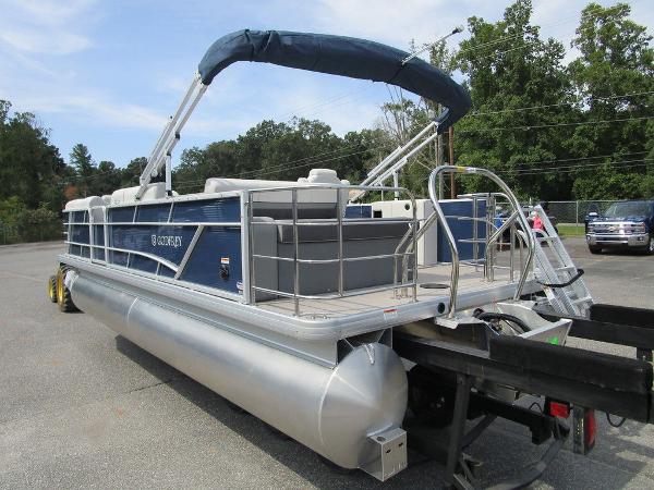 2021 Godfrey Pontoon boat for sale, model of the boat is SW 2286 SFL Sport Tube 27 in. & Image # 18 of 33