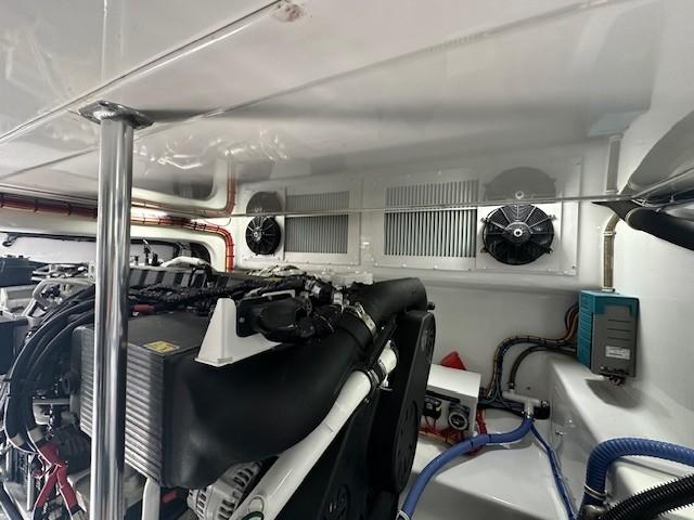 Spencer Yachts-52 Express 2019-Jet Stream MI-US-9758644 | Thumbnail