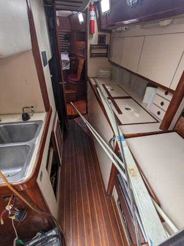 42' Endeavour, Listing Number 100916379, - Photo No. 6