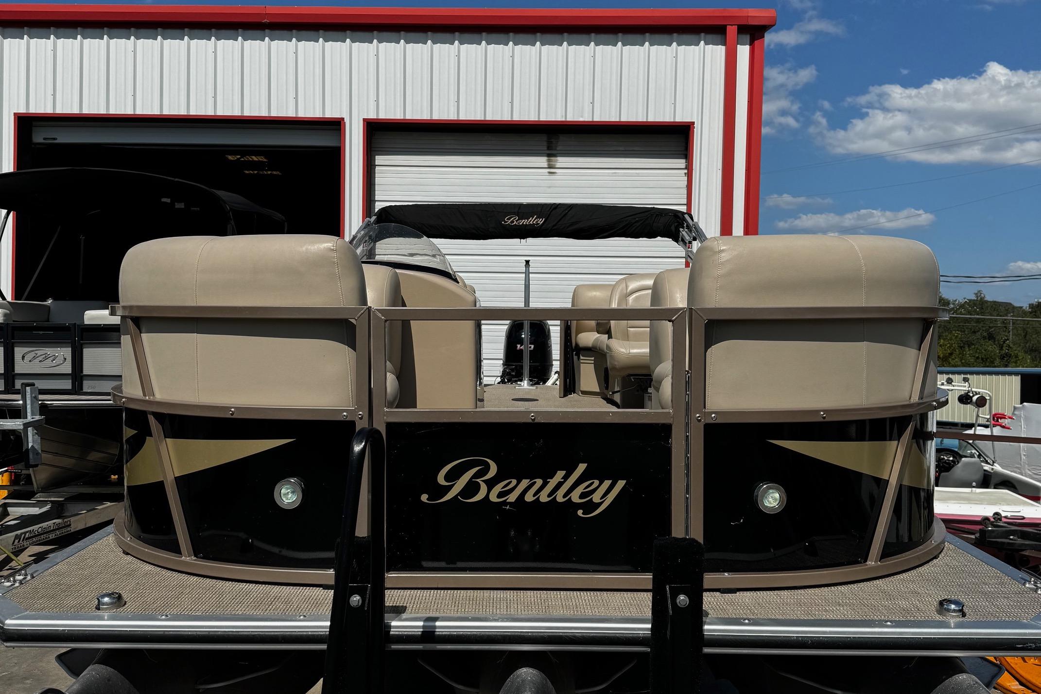 2018 Bentley Pontoons 223 NAVIGATOR-5