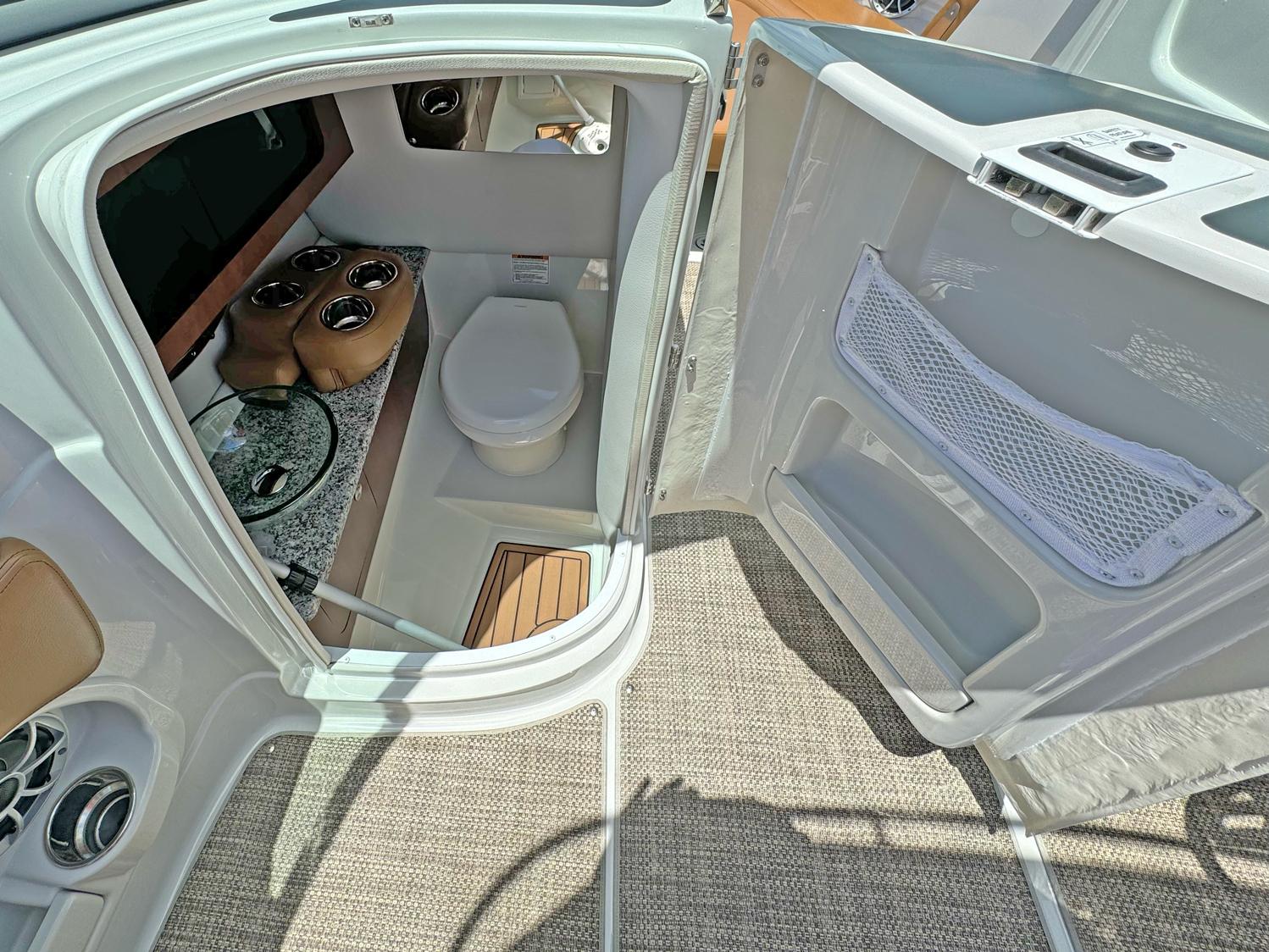 2024-crownline-290-xss-power-9508655-20250611085146226-1_XLARGE