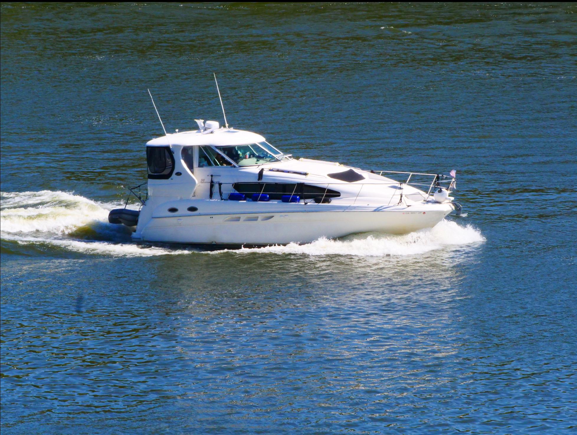 2004-sea-ray-390-motor-yacht-power-9778665-977630106-0-010520250649-3
