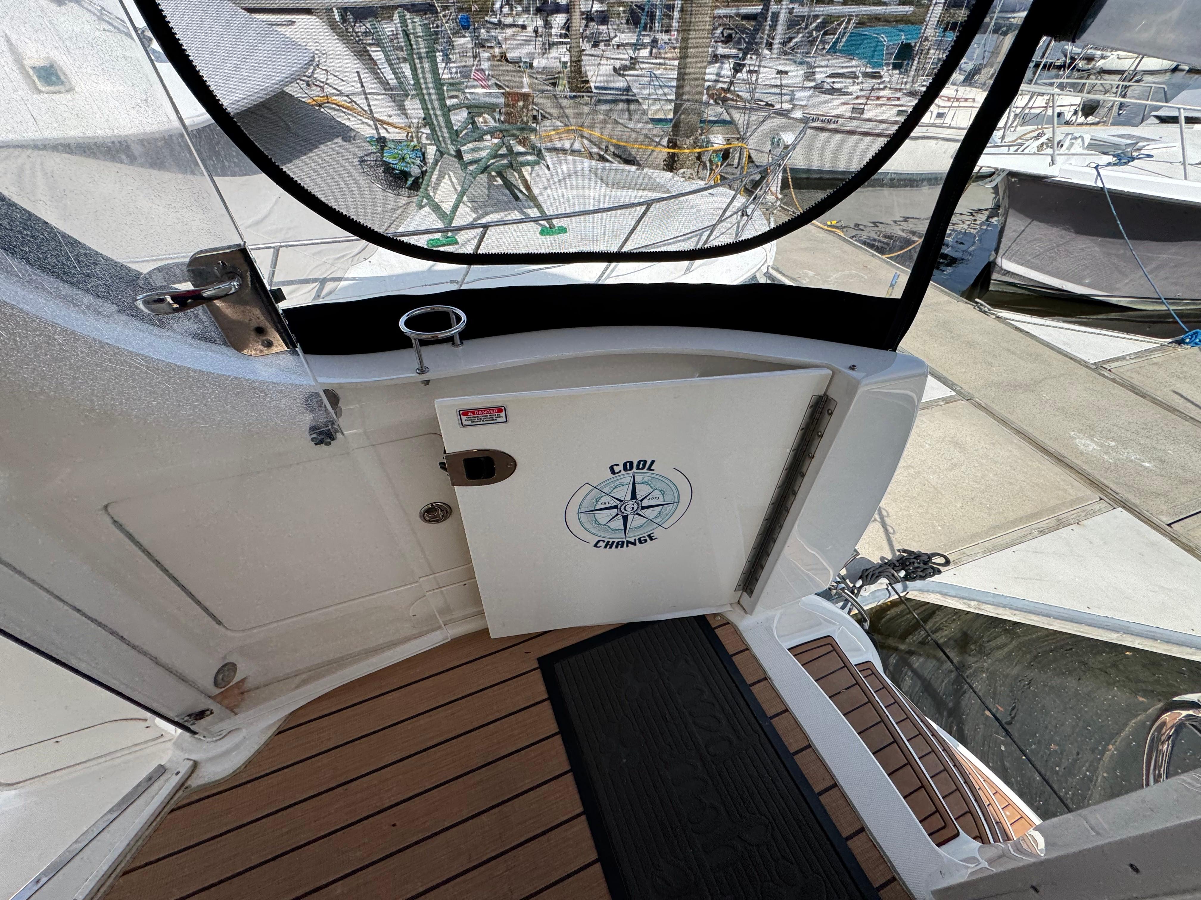 2004-sea-ray-390-motor-yacht-power-9778665-977630109-0-010520250649-6