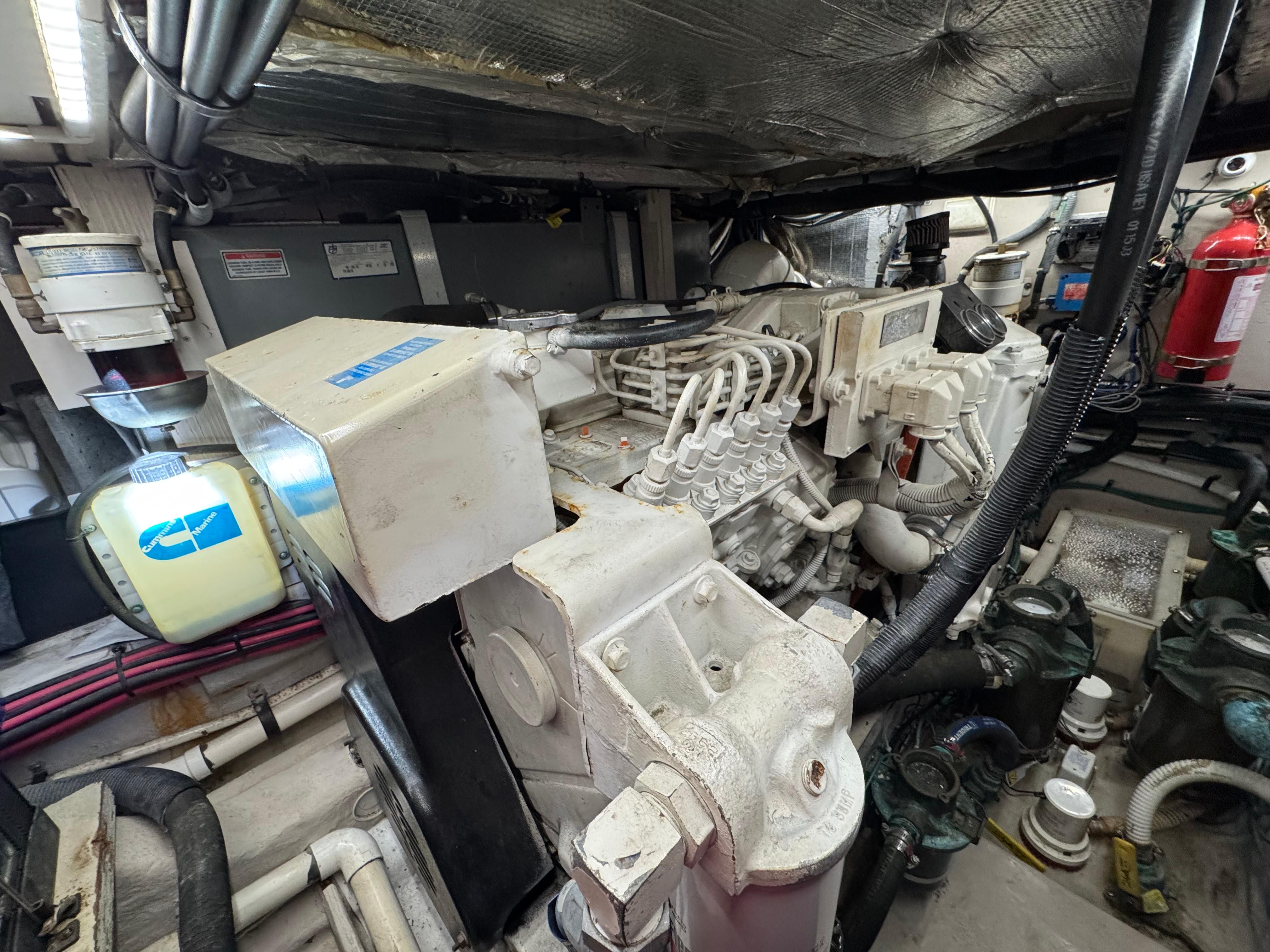 2004-sea-ray-390-motor-yacht-power-9778665-977630141-0-010520250650-38