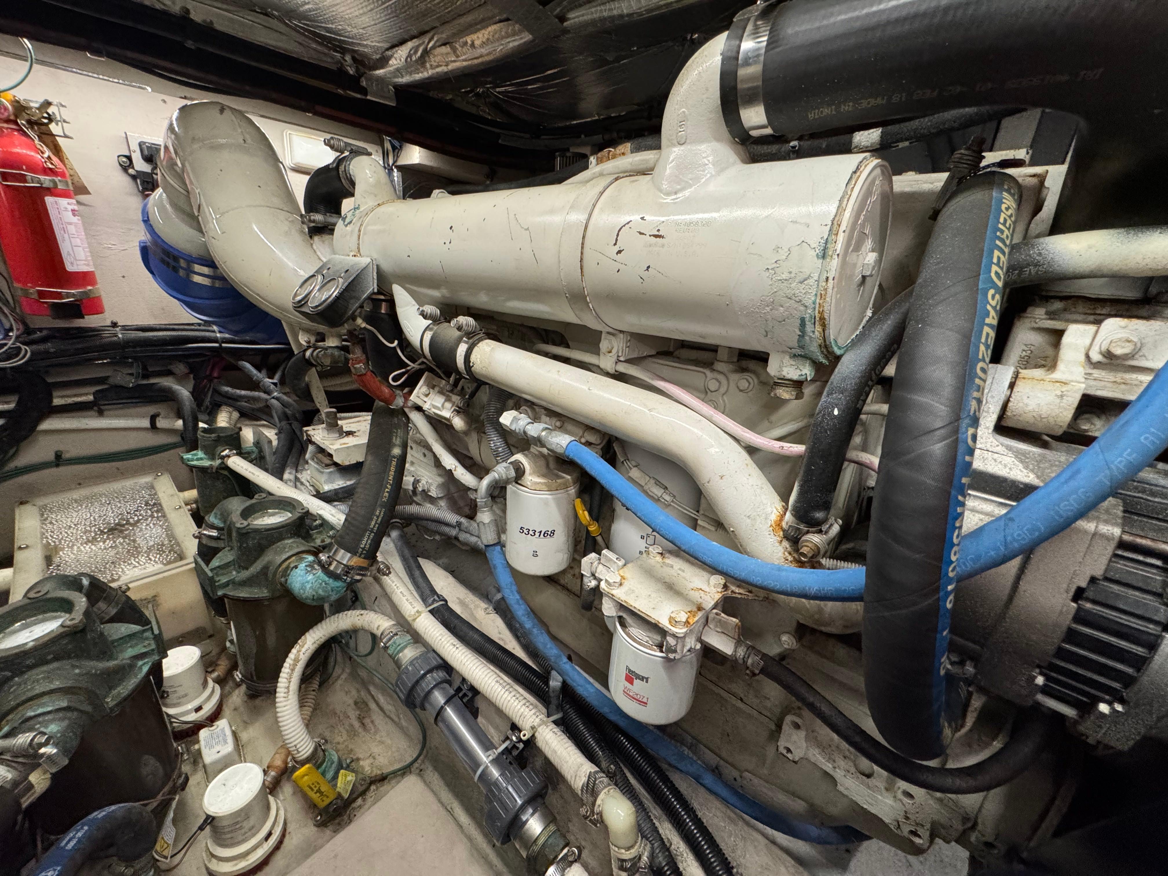 2004-sea-ray-390-motor-yacht-power-9778665-977630142-0-010520250650-39
