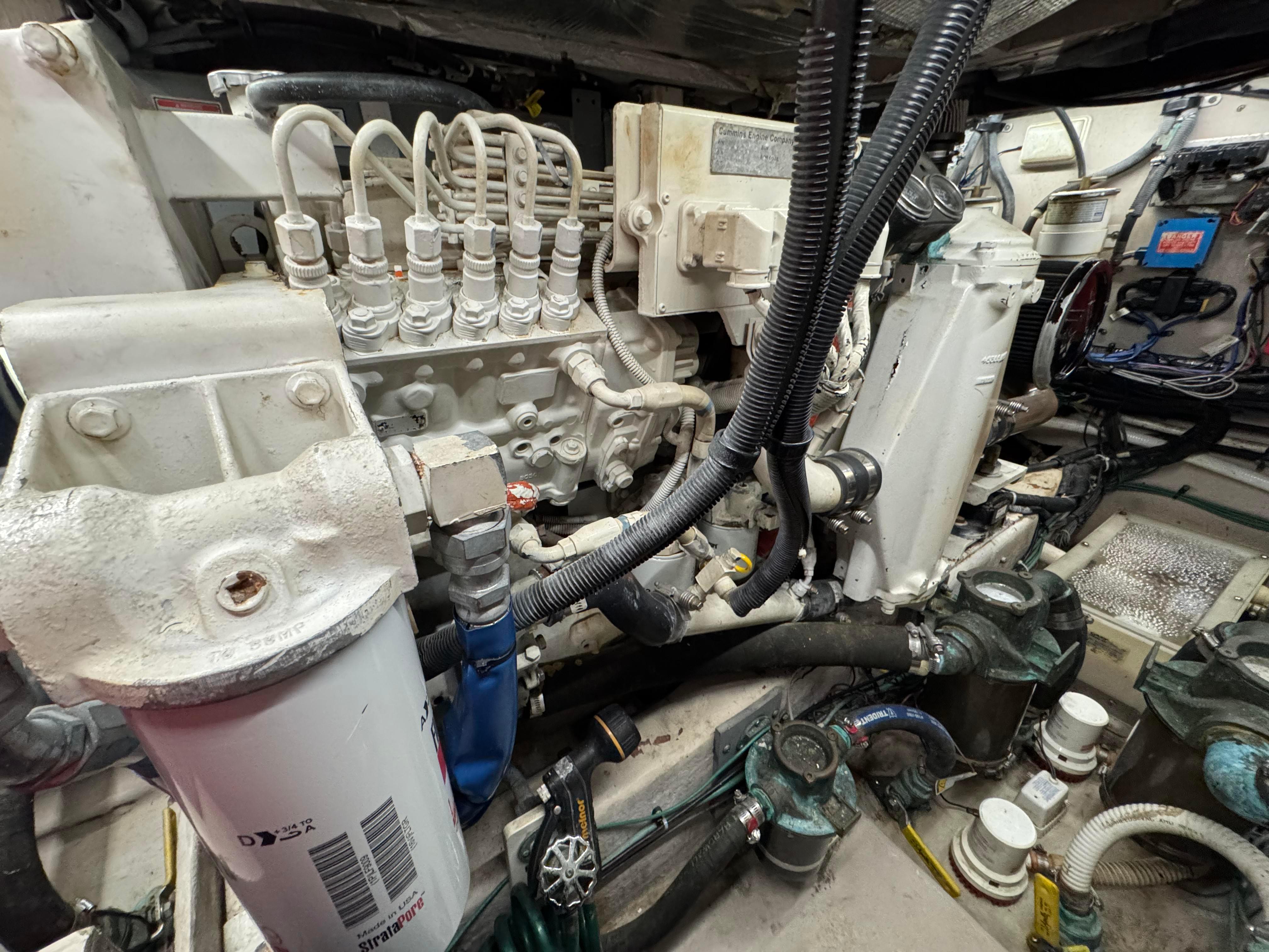 2004-sea-ray-390-motor-yacht-power-9778665-977630143-0-010520250650-40