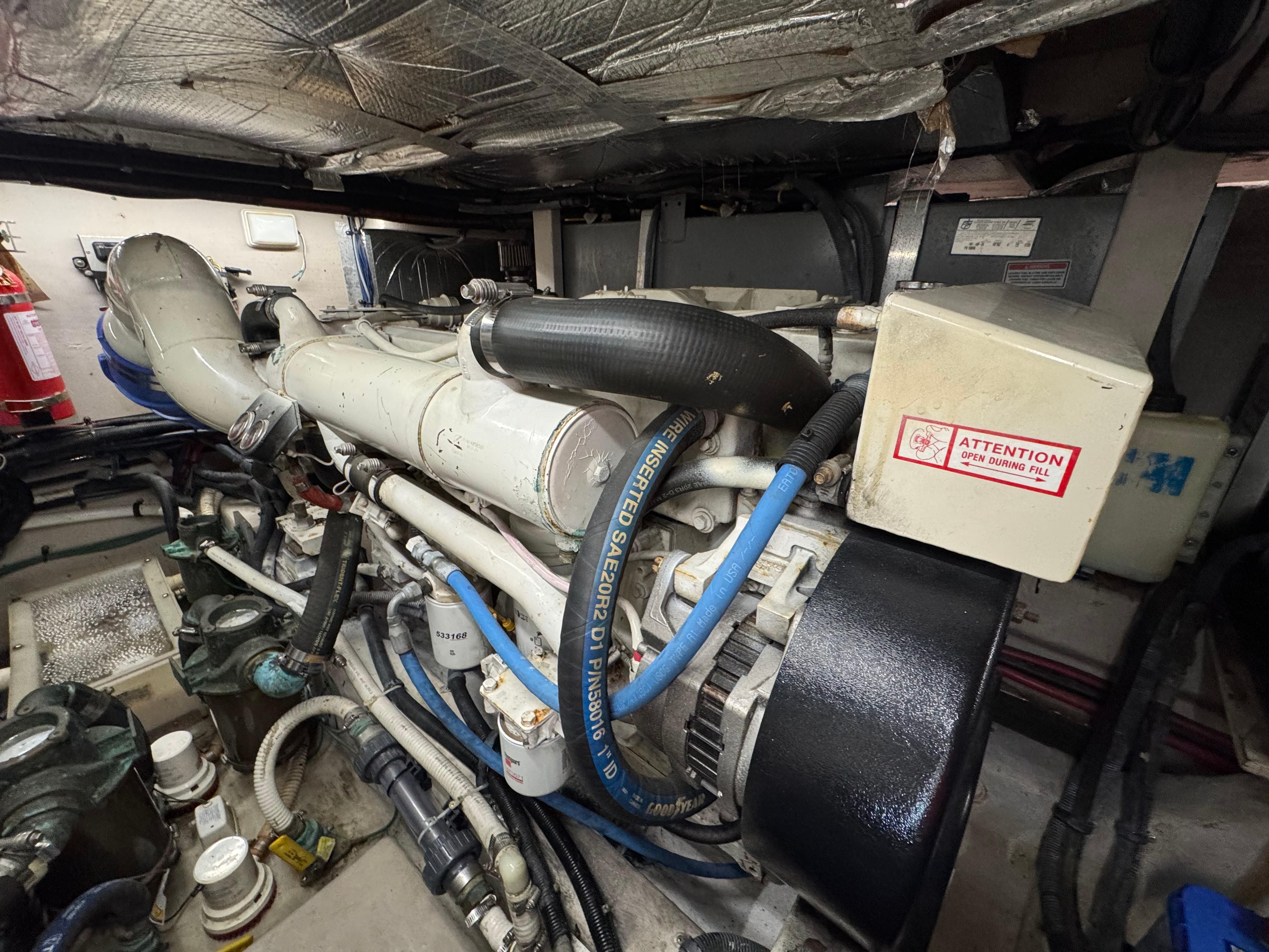 2004-sea-ray-390-motor-yacht-power-9778665-977630150-0-010520250651-47