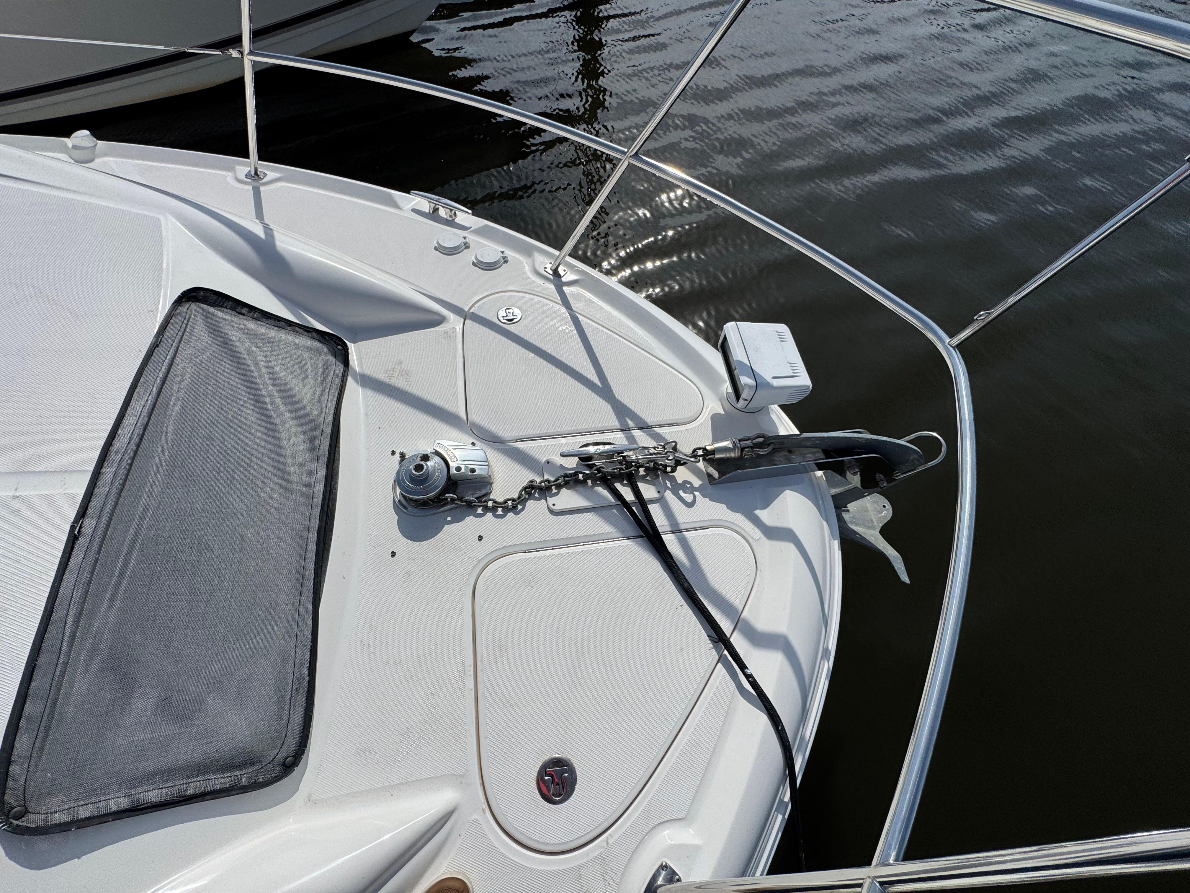 2004-sea-ray-390-motor-yacht-power-9778665-977630154-0-010520250651-51