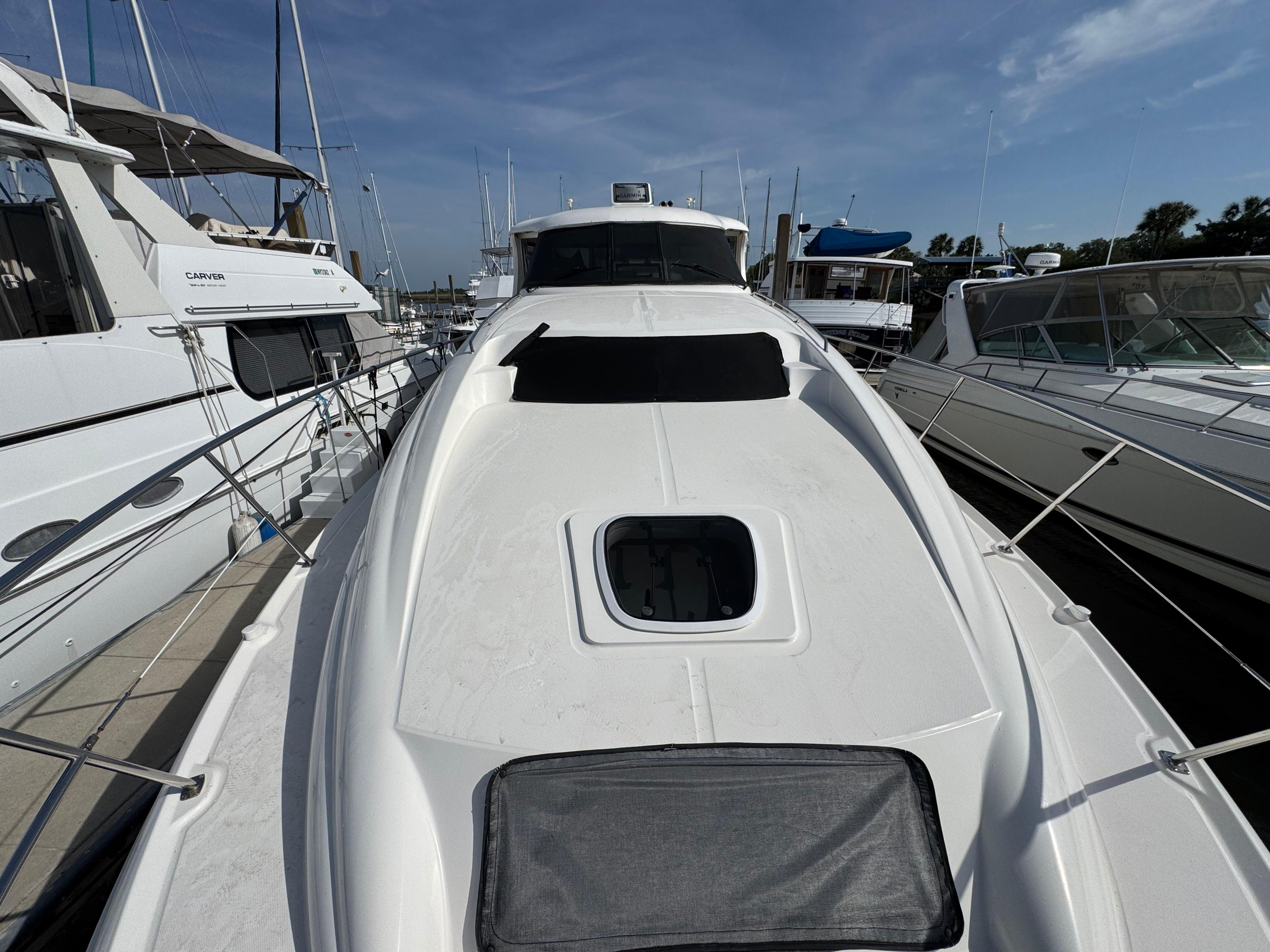 2004-sea-ray-390-motor-yacht-power-9778665-977630155-0-010520250651-52