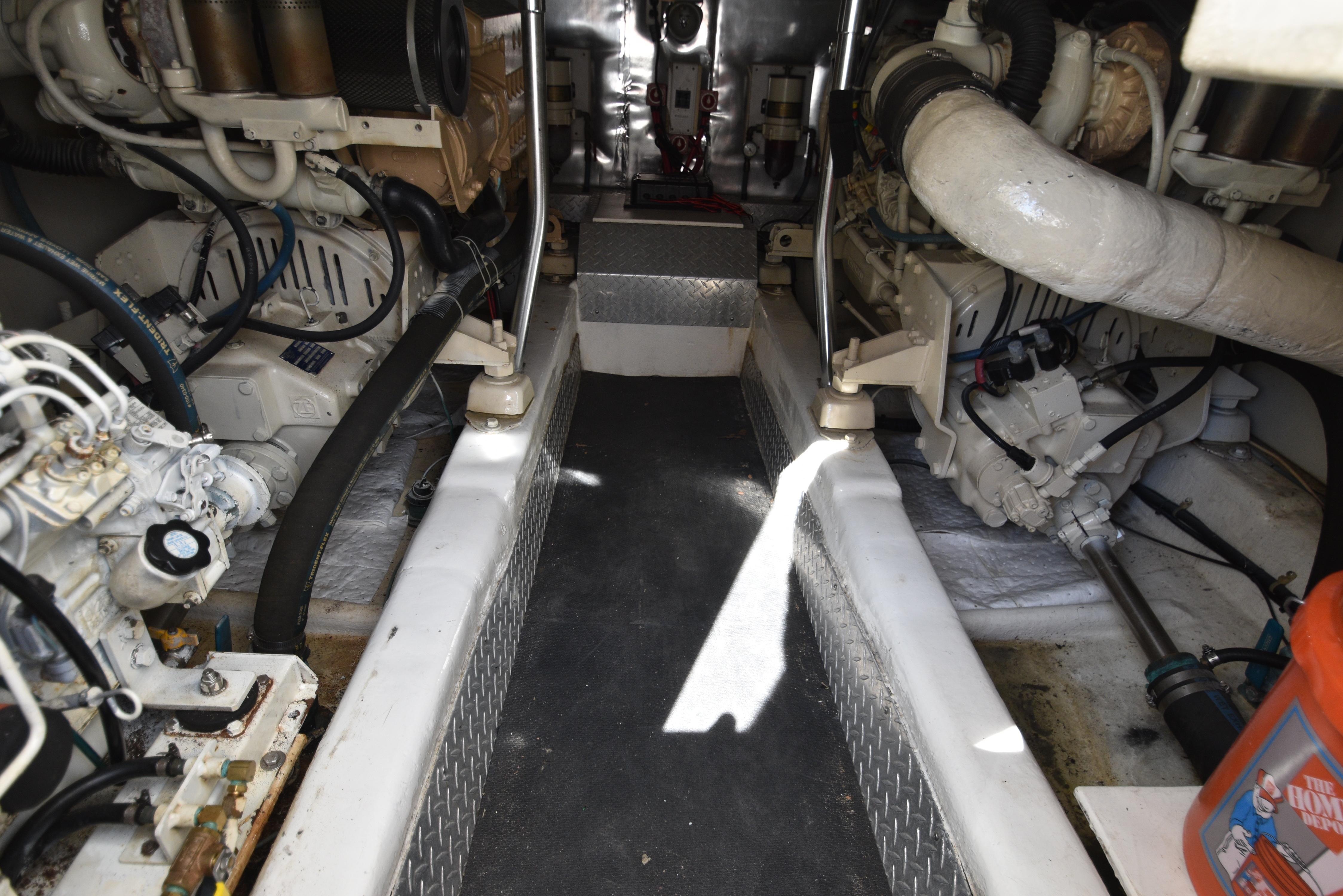 2000-ocean-yachts-43-super-sport-power-9758666-20250414134858531-1_XLARGE