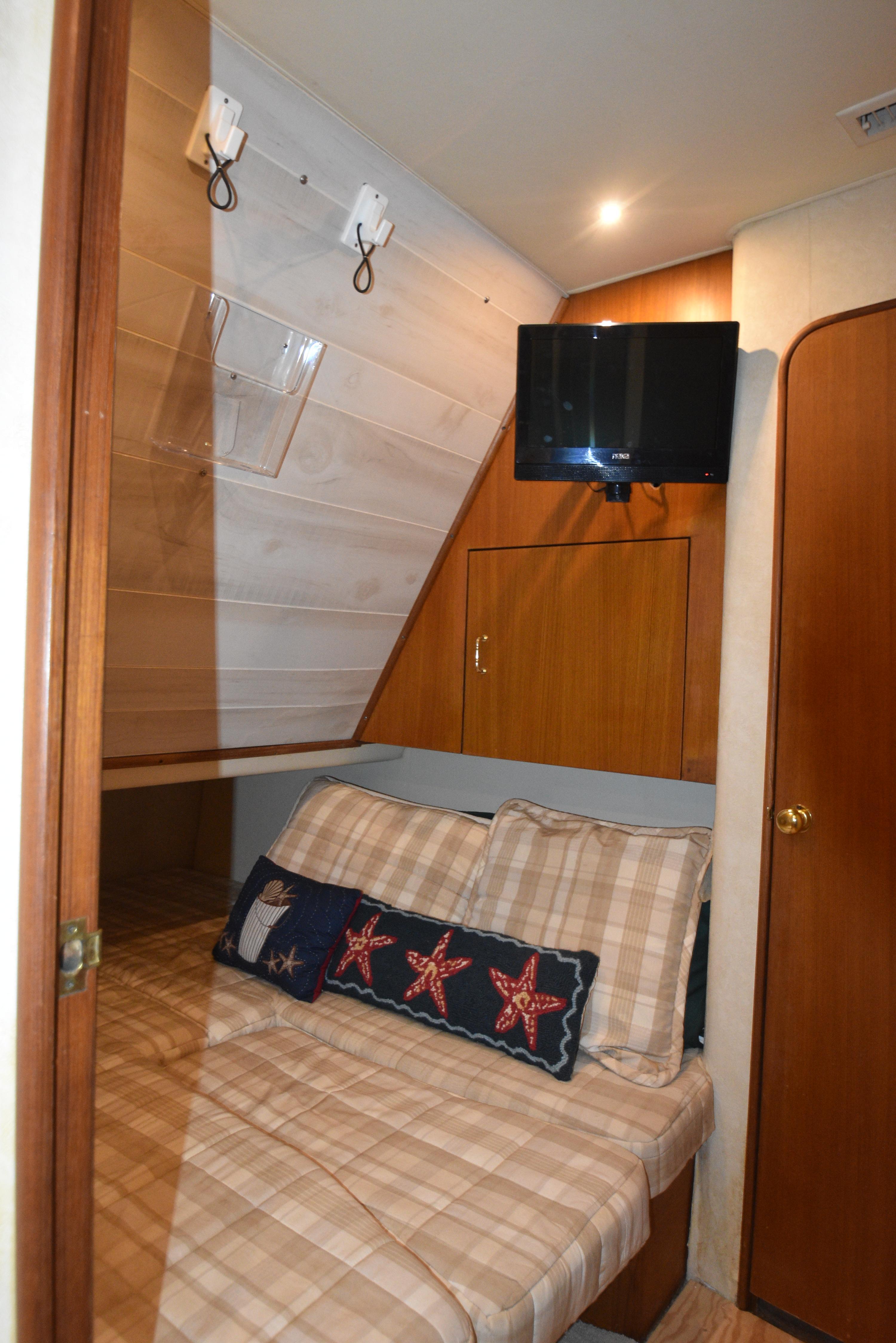 2000-ocean-yachts-43-super-sport-power-9758666-20250414134920459-1_XLARGE