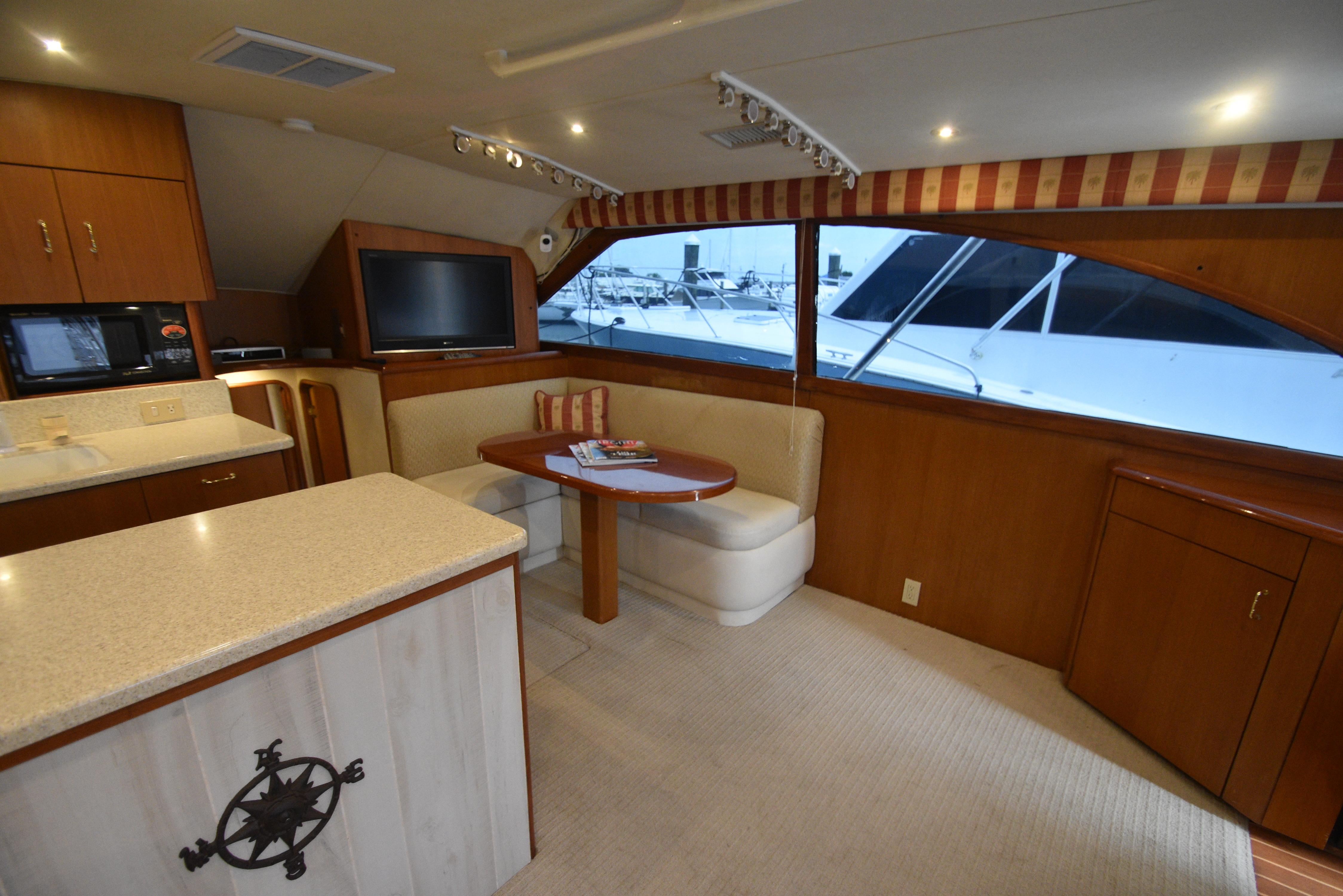 2000-ocean-yachts-43-super-sport-power-9758666-20250414135023673-1_XLARGE