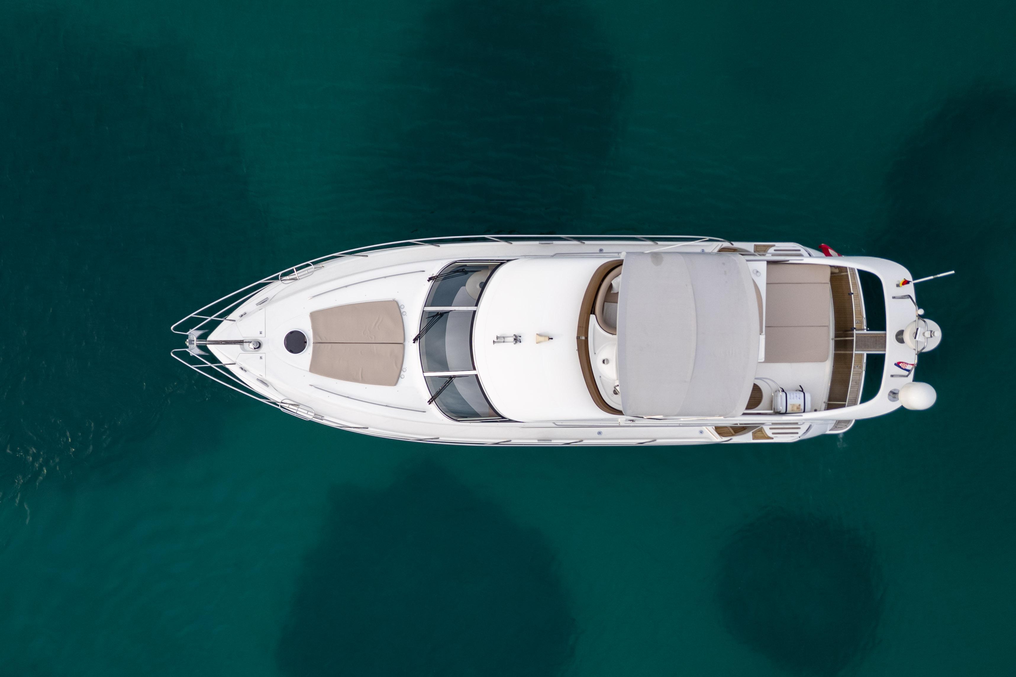 Lady Lorraine: The Ultimate Yachting Experience - lsv3yet