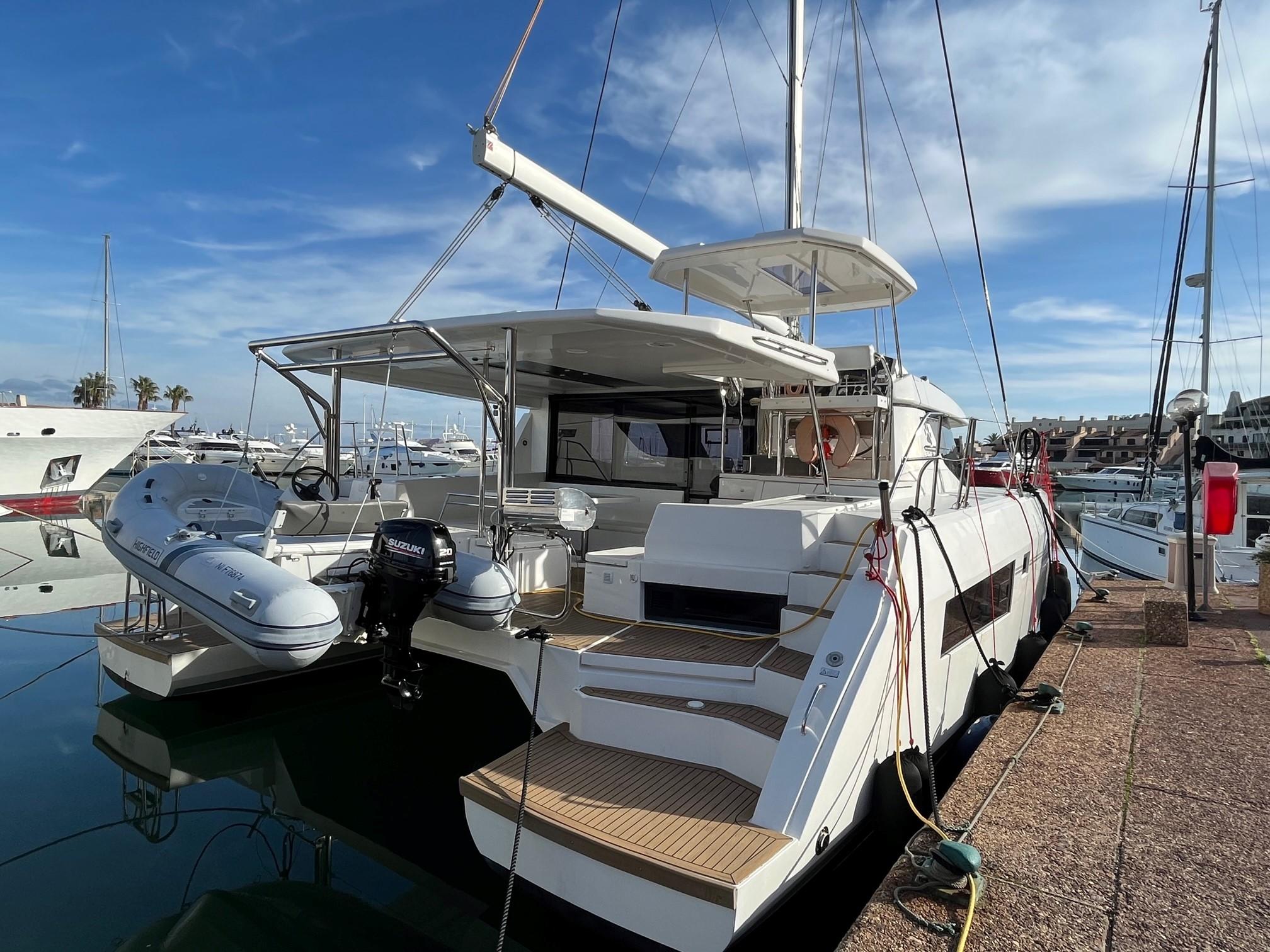 Leopard 45 Sailing Catamaran LEOVIC for sale | Leopard Brokerage