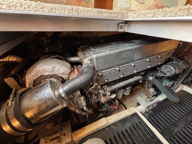2003-luhrs-40-convertible-power-9788674-978030944-0-090520251031-29