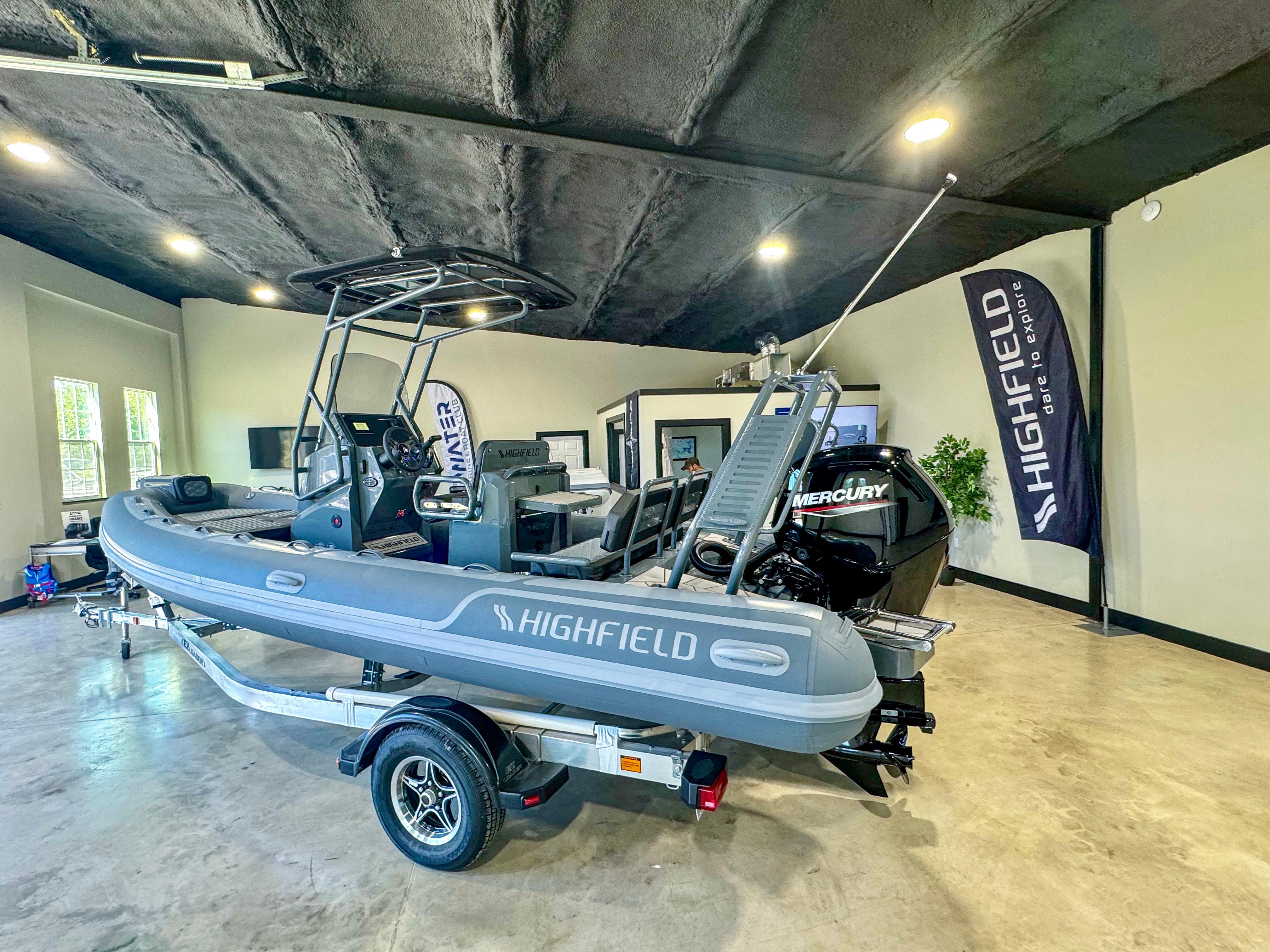 2025 Highfield SP560 / Mercury 115 - Image 3