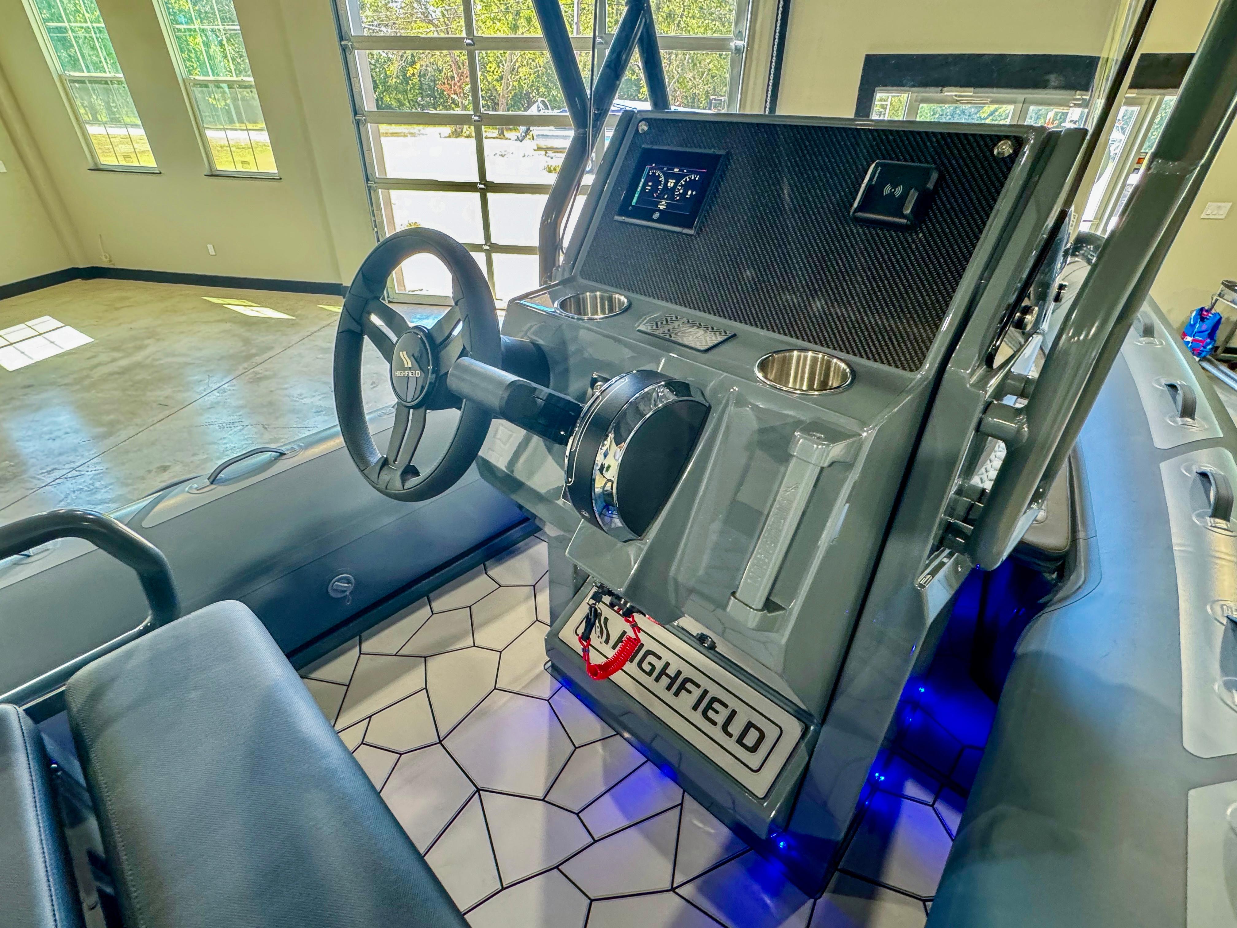 2025 Highfield SP560 / Mercury 115 - Image 11