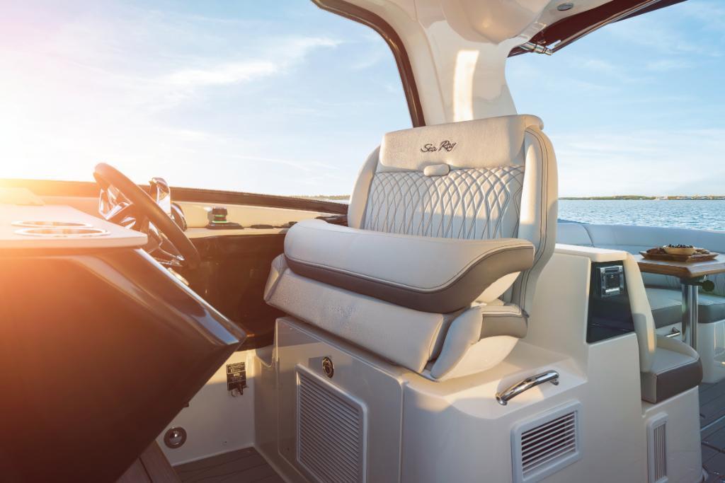 2025-sea-ray-sundancer-370-outboard-power-9388677-971409679-0-301120241301-22