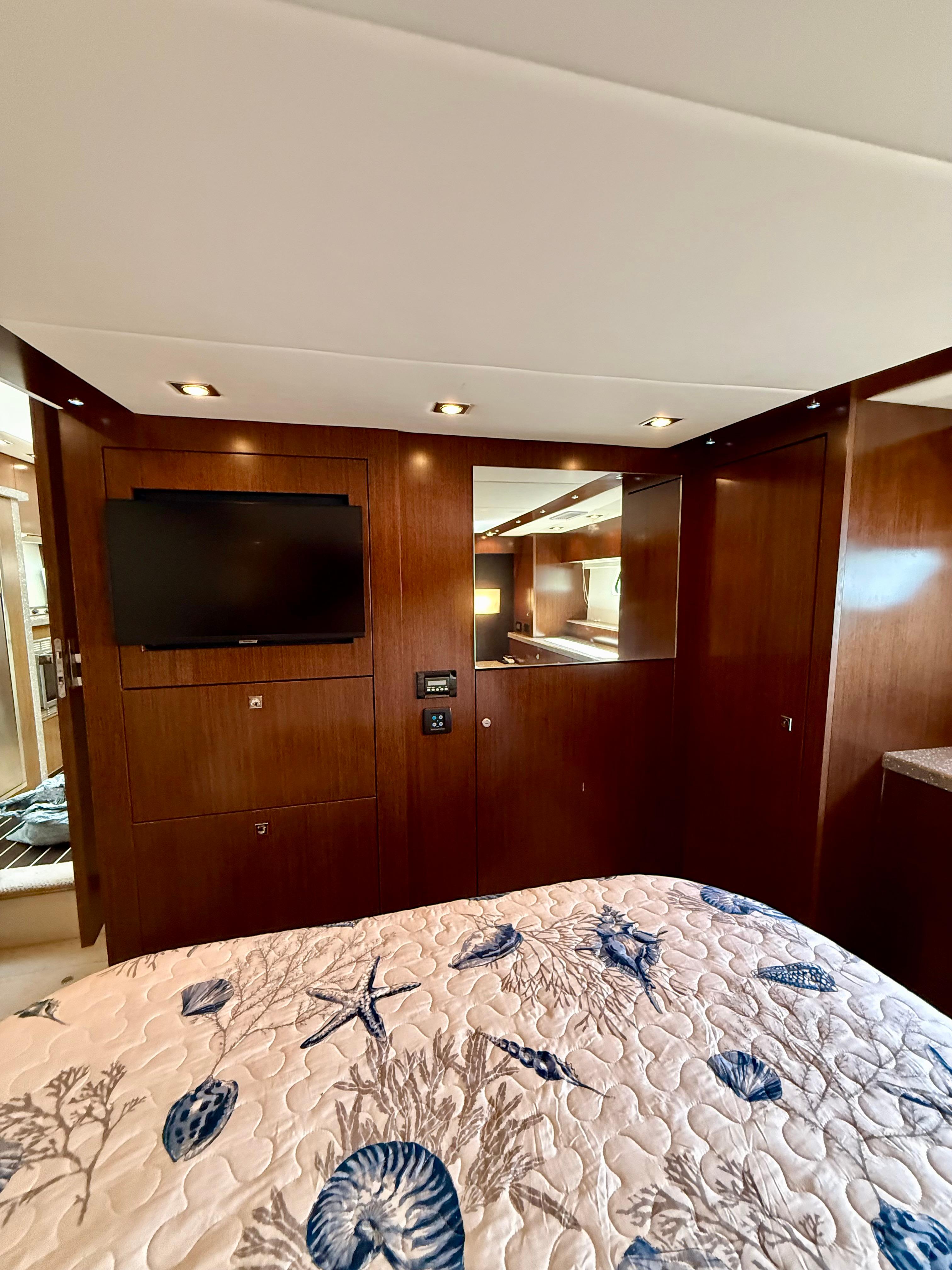 2012-cruisers-yachts-48-cantius-power-9848687-985533341-0-080720251006-58