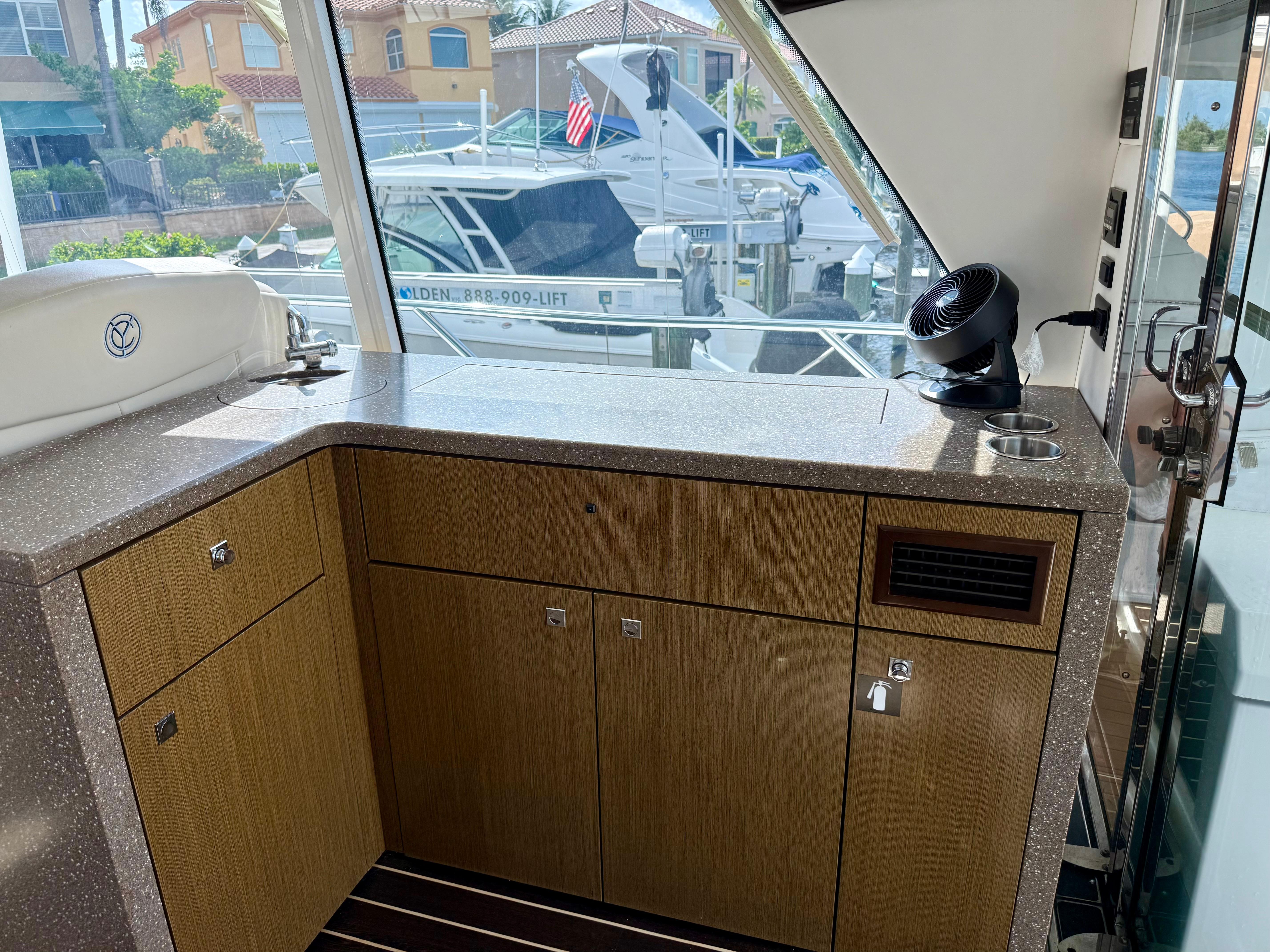 2012-cruisers-yachts-48-cantius-power-9848687-985533615-0-080720251013-70