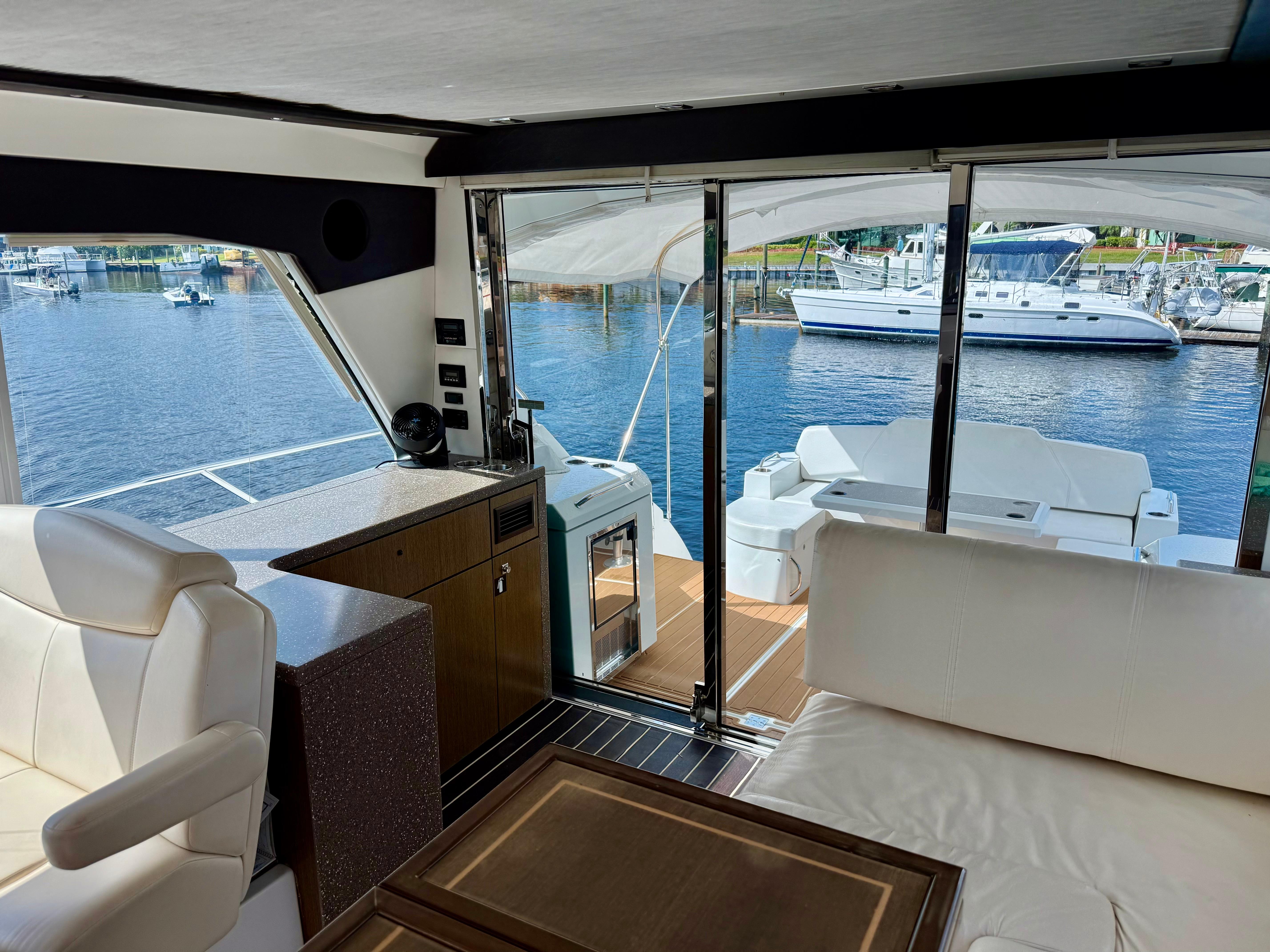 2012-cruisers-yachts-48-cantius-power-9848687-985533684-0-080720251014-72