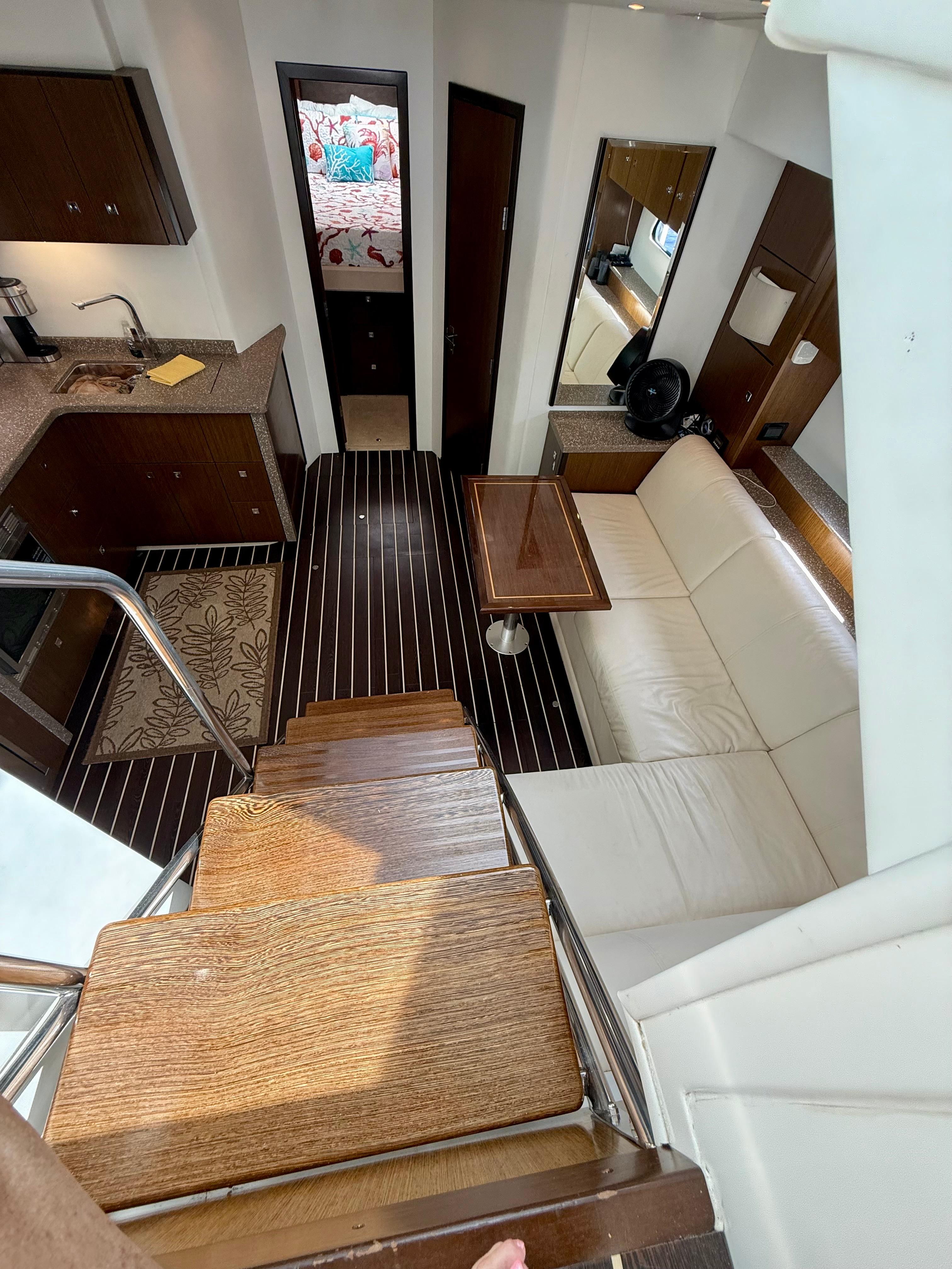 2012-cruisers-yachts-48-cantius-power-9848687-985533726-0-080720251016-89