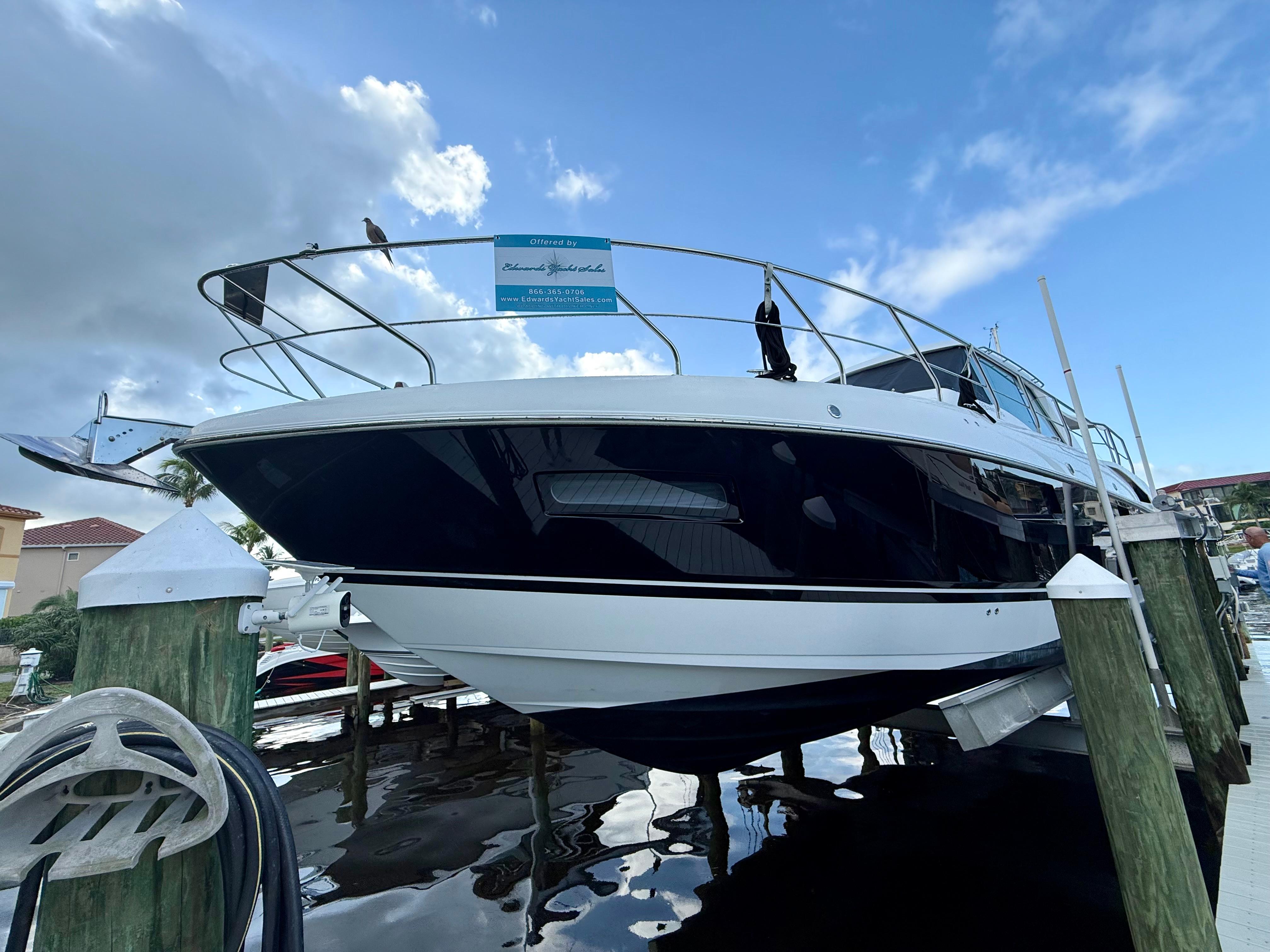 2012-cruisers-yachts-48-cantius-power-9848687-985536212-0-080720251109-1