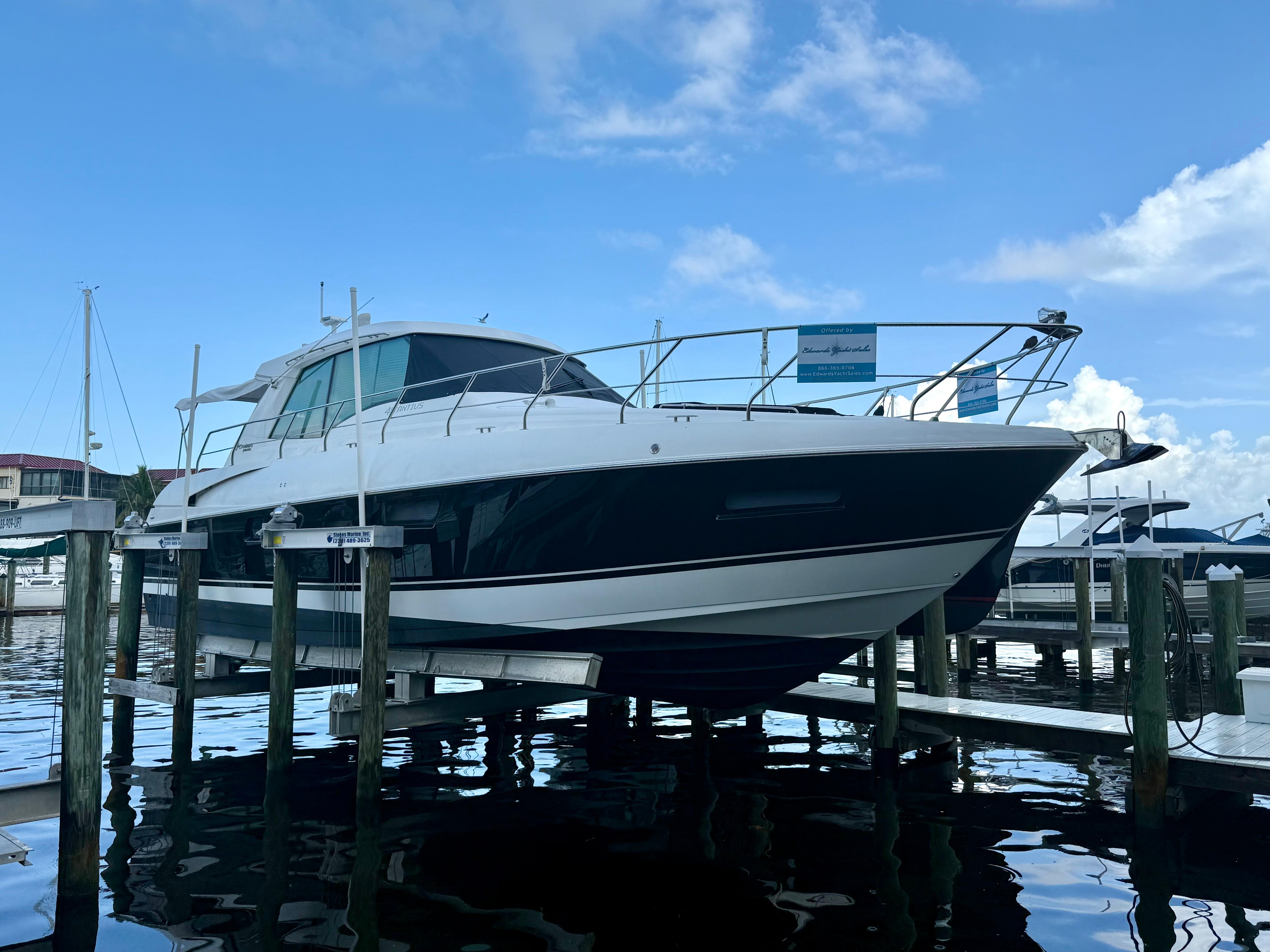 2012-cruisers-yachts-48-cantius-power-9848687-985536215-0-080720251109-2