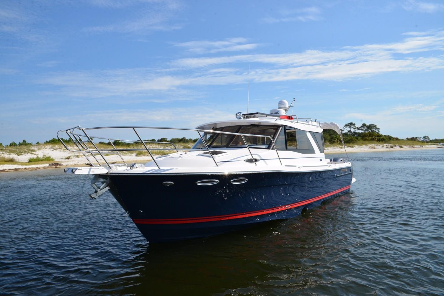 Cutwater-C-302 Coupe 2019 -FL-US-9723833 | Thumbnail