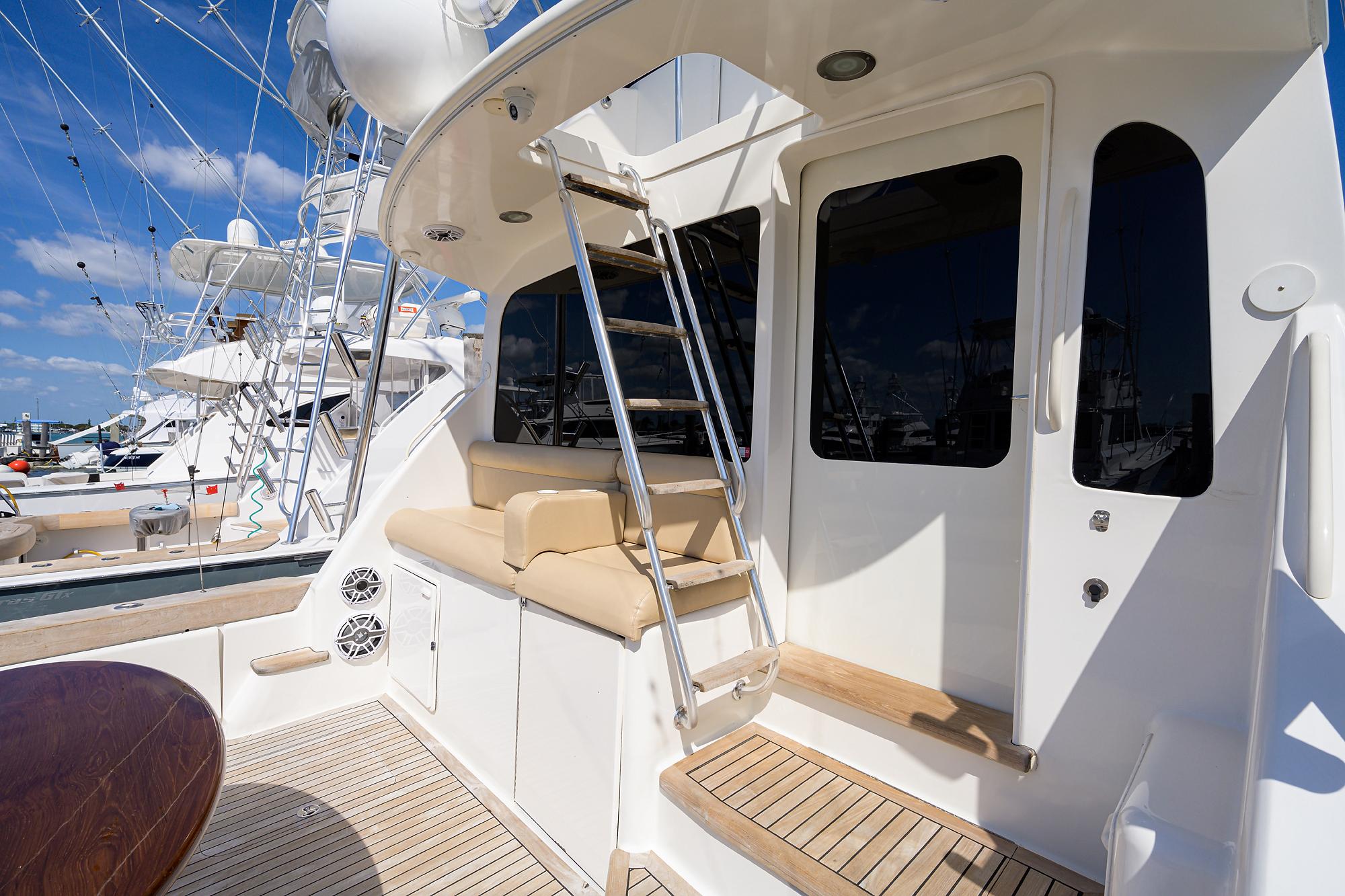 Ocean 57 REEL GRATEFUL - Cockpit Ladder to Flybridge